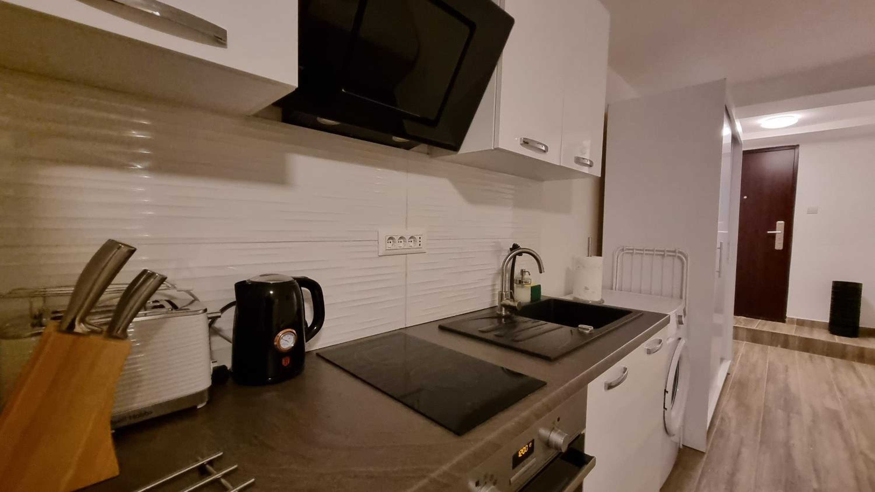 Tranquil Apartment Opposite Maksimir Park