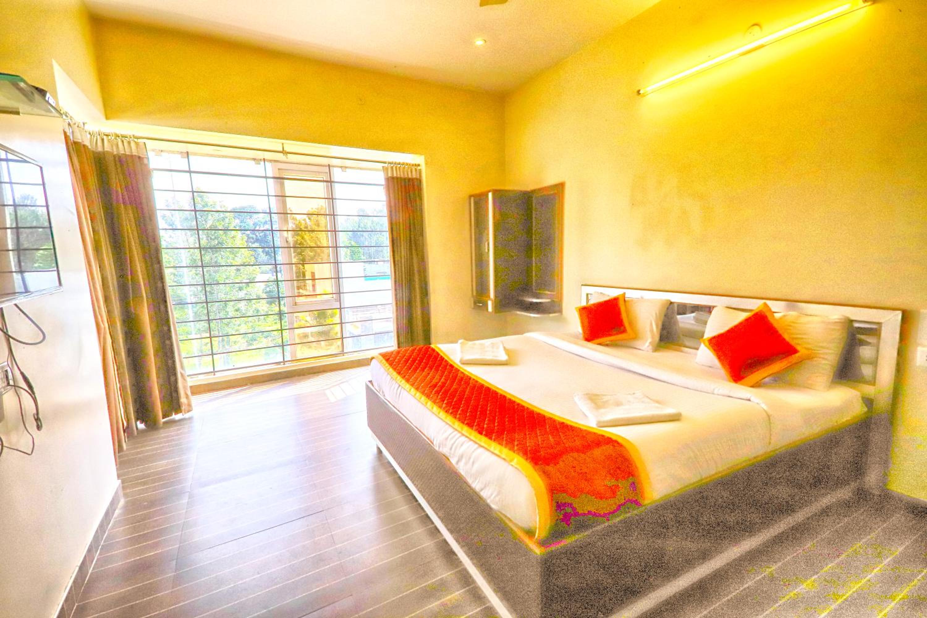Cozy Cottage - The Private Villa view 3