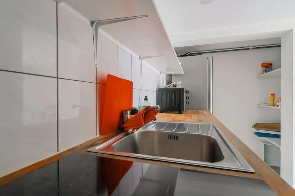 Apartment for workers & Family with free parking view 3