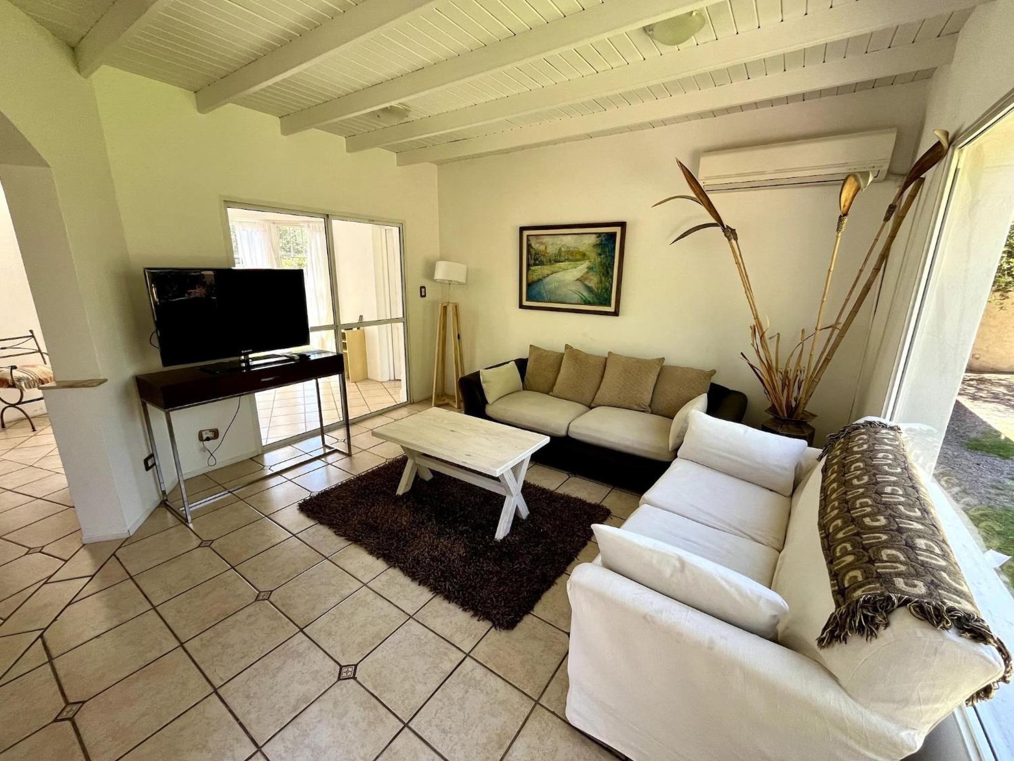 Casa Positana, con piscina en Lujan de cuyo.