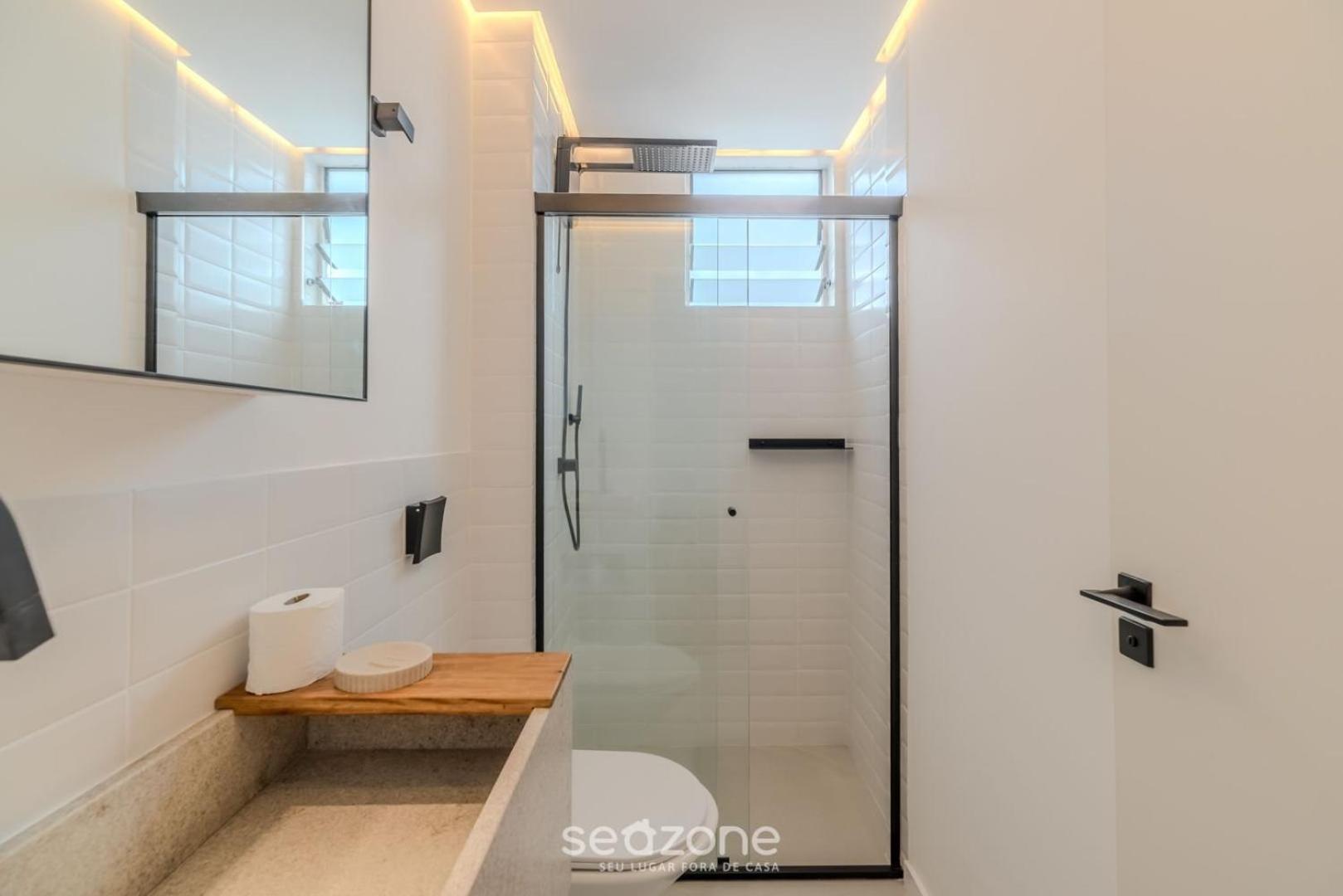 EVAs - Charming Apartments with Sea View in Floripa