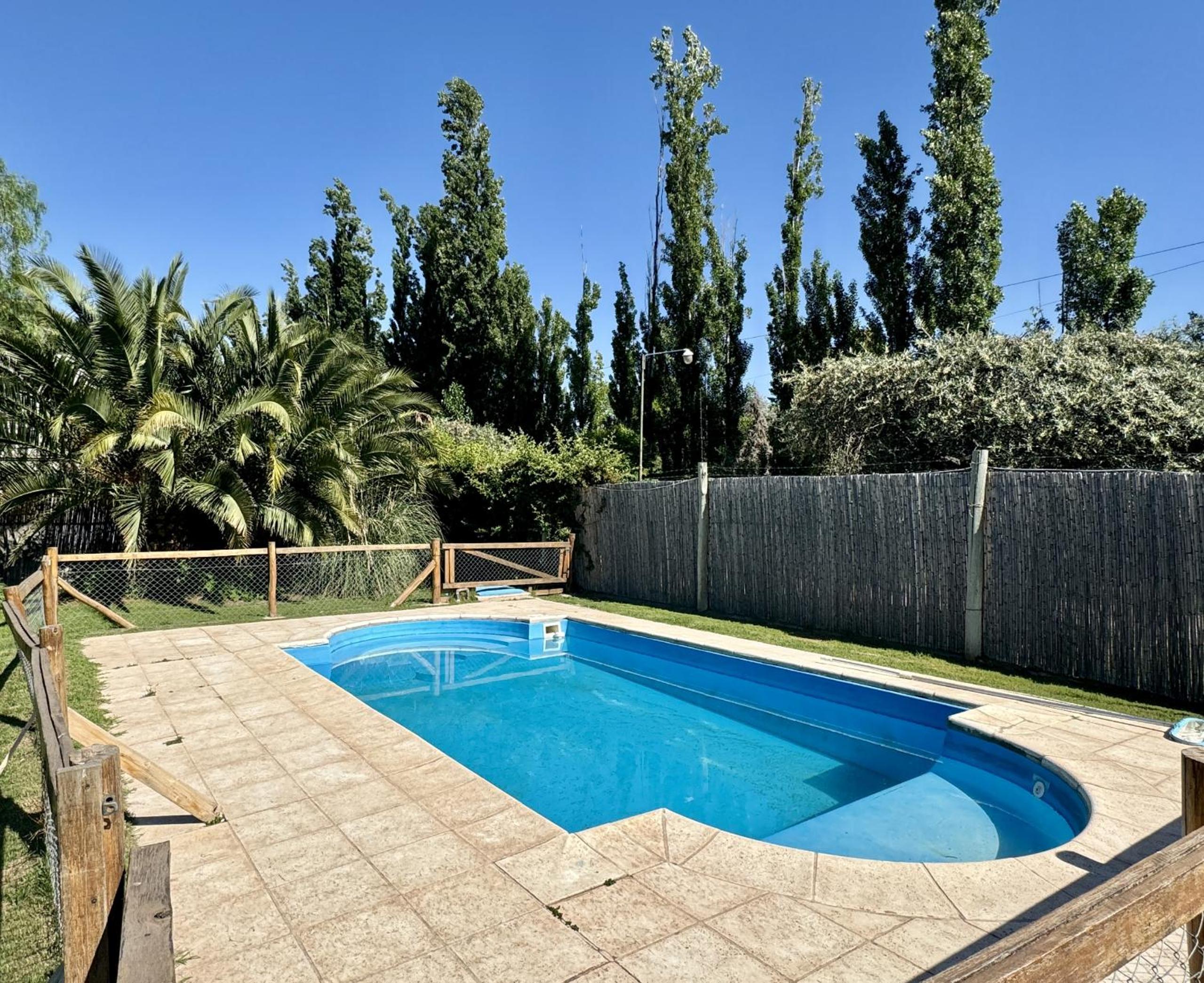 Casa Positana, con piscina en Lujan de cuyo.