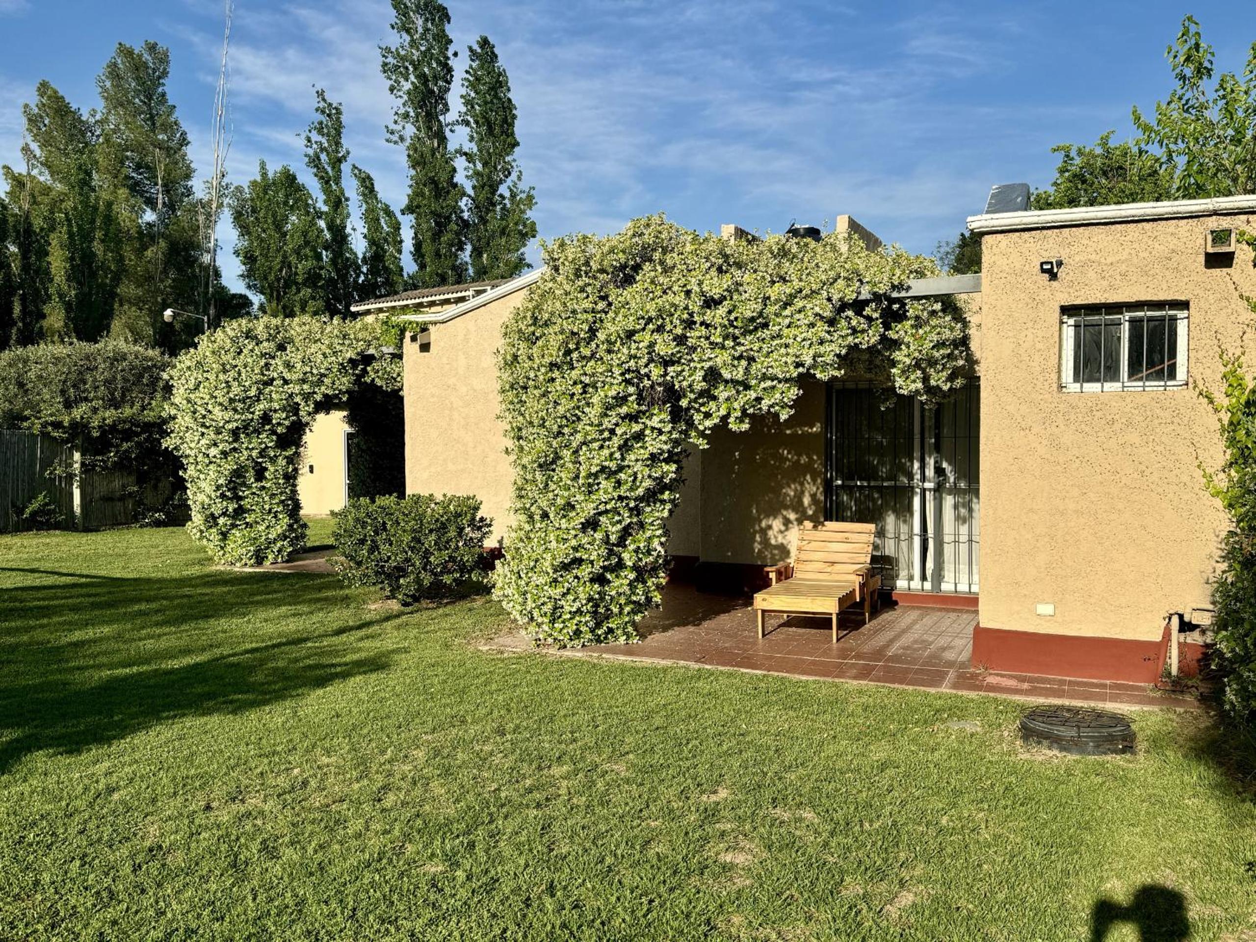 Casa Positana, con piscina en Lujan de cuyo.