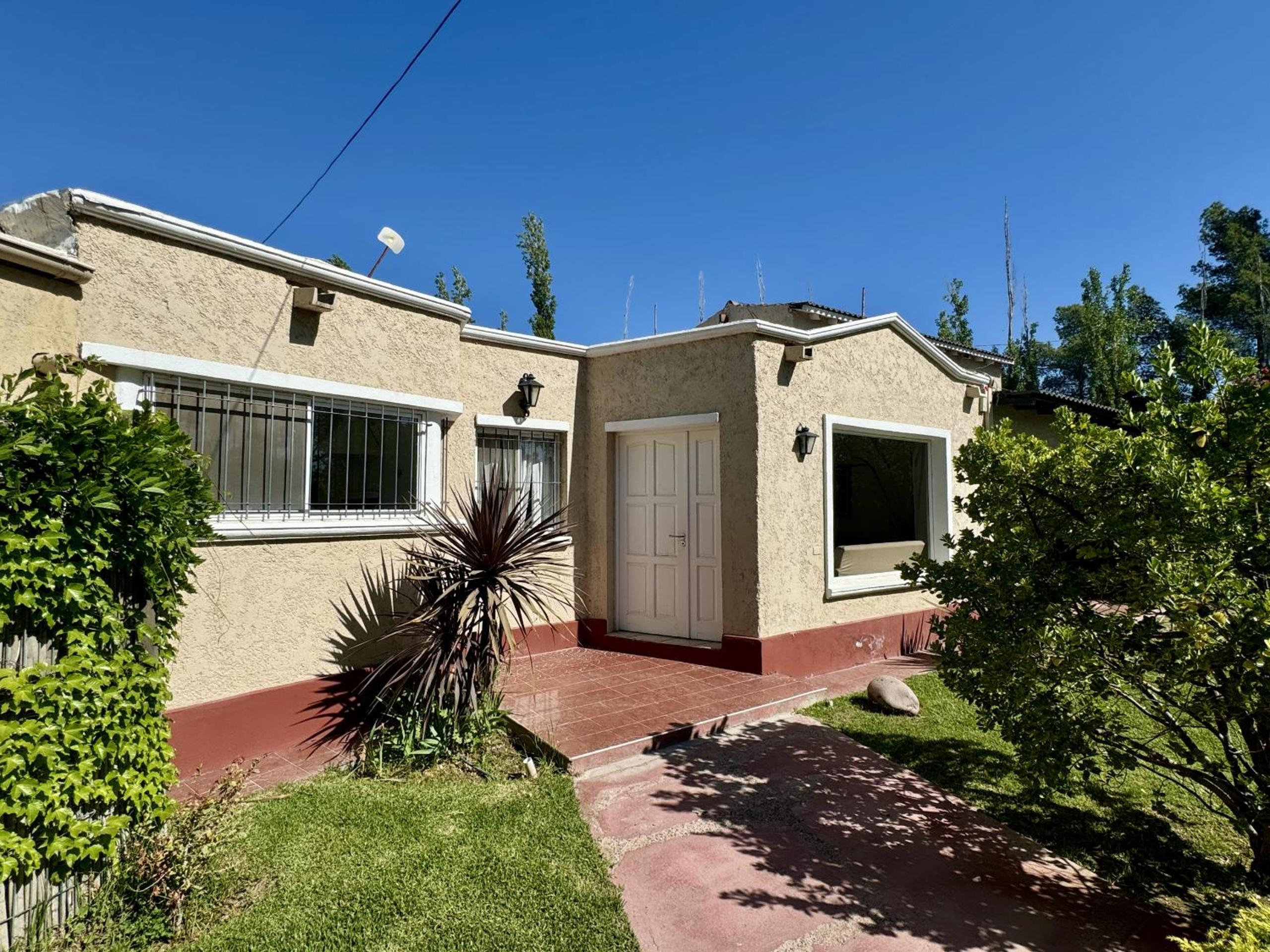 Casa Positana, con piscina en Lujan de cuyo.