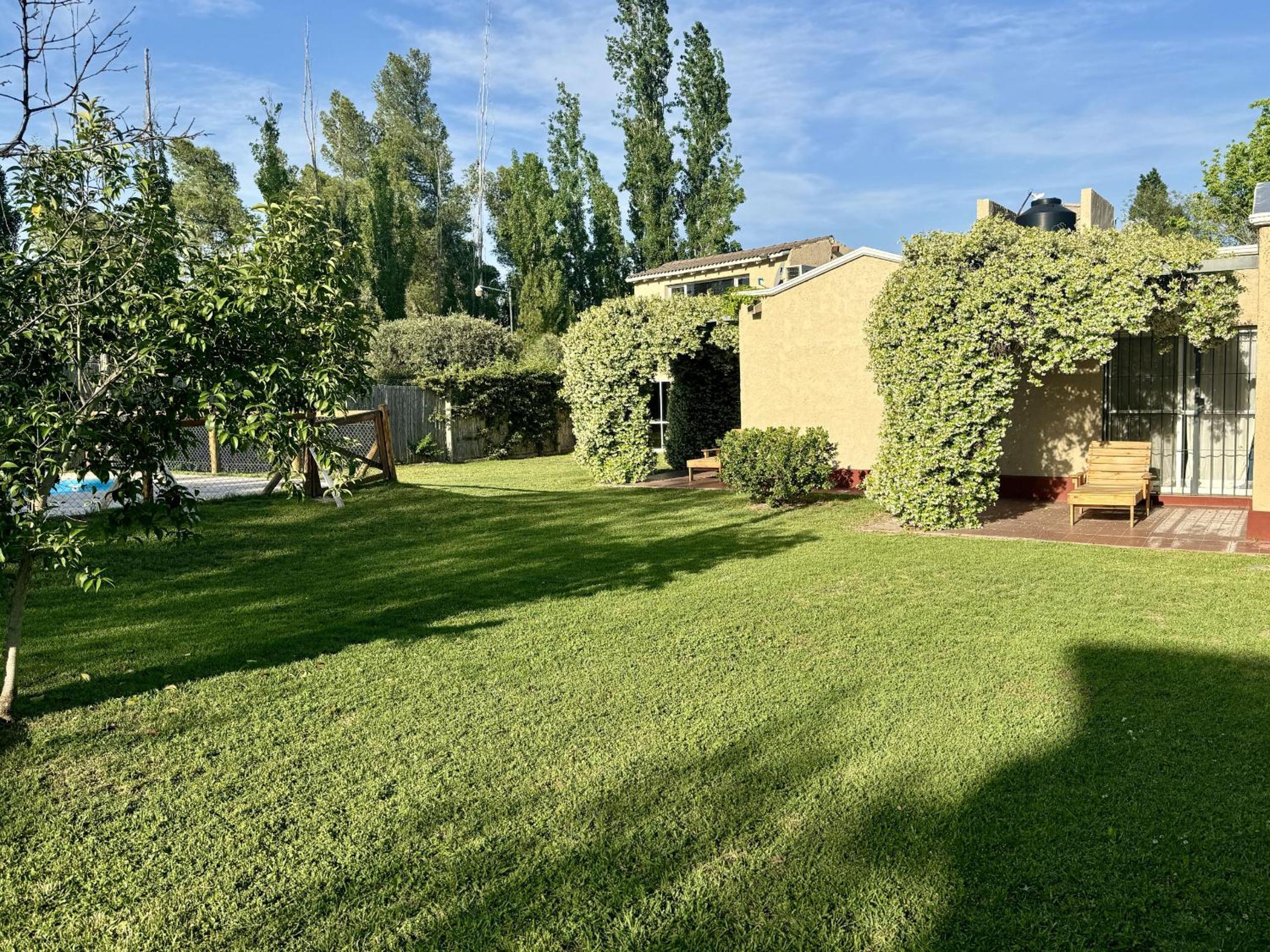 Casa Positana, con piscina en Lujan de cuyo.
