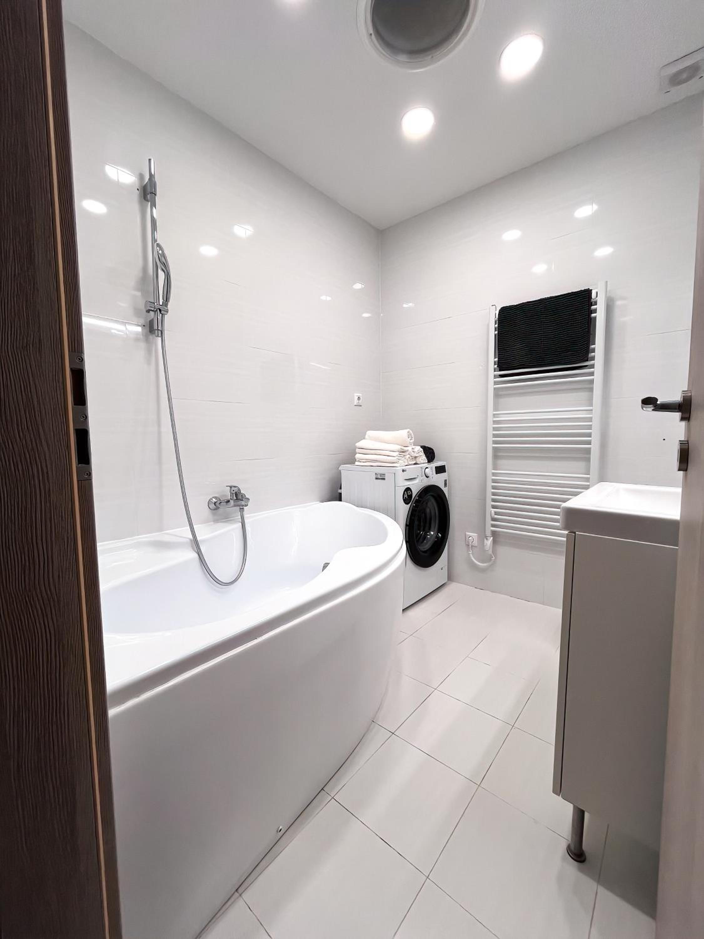 CDP Apartmanok view 2