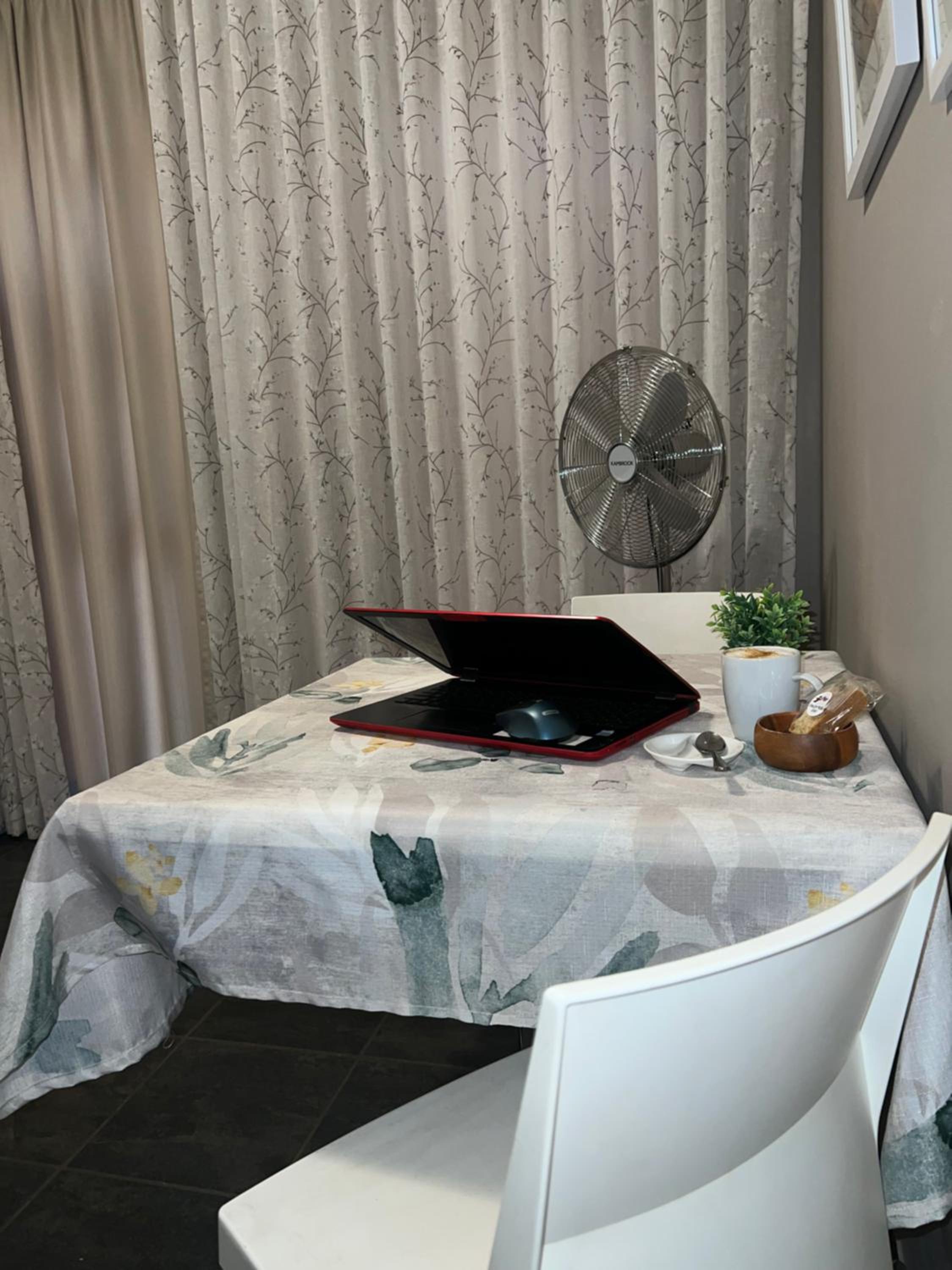Photo 18