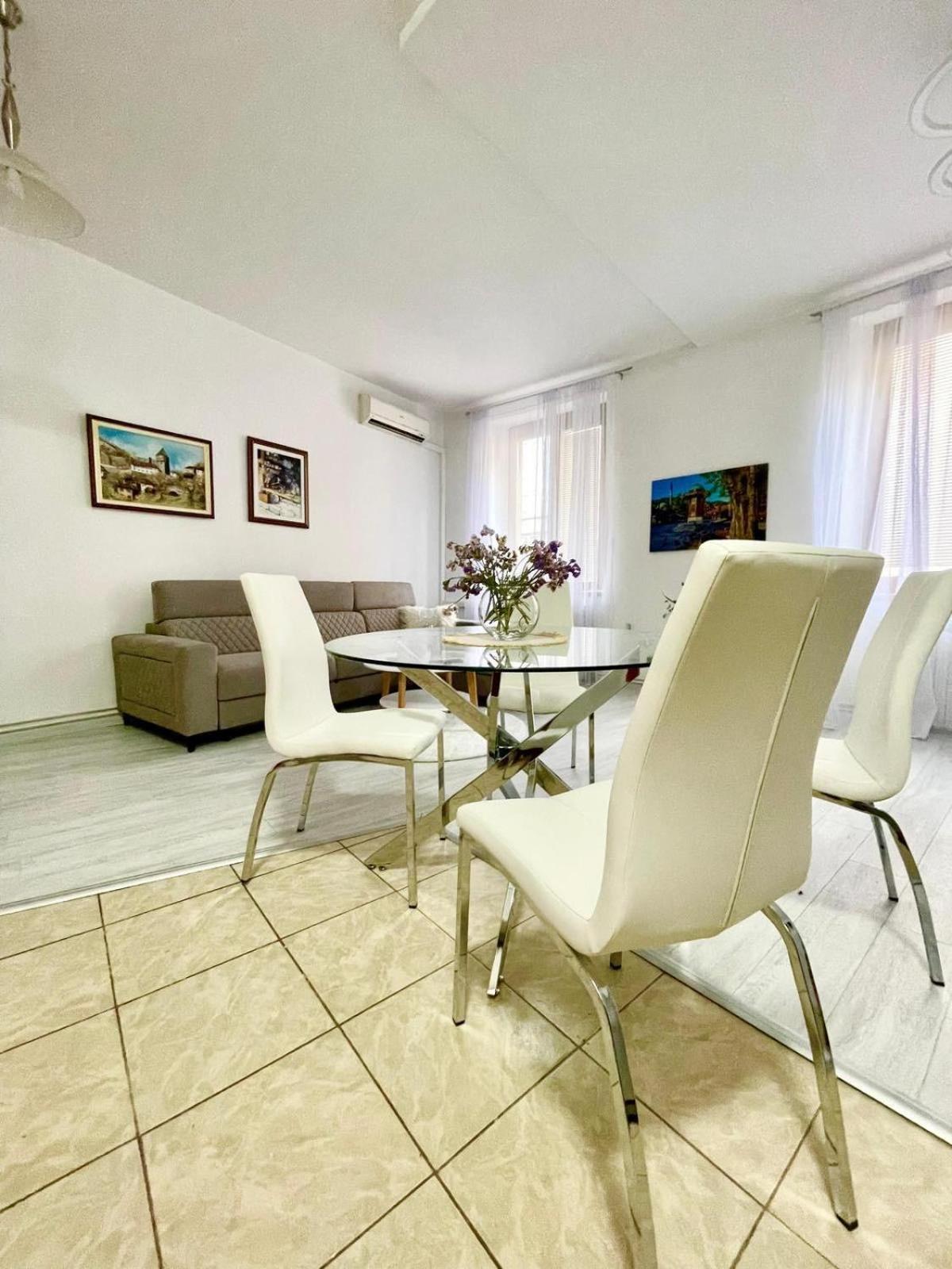 MCM apartment