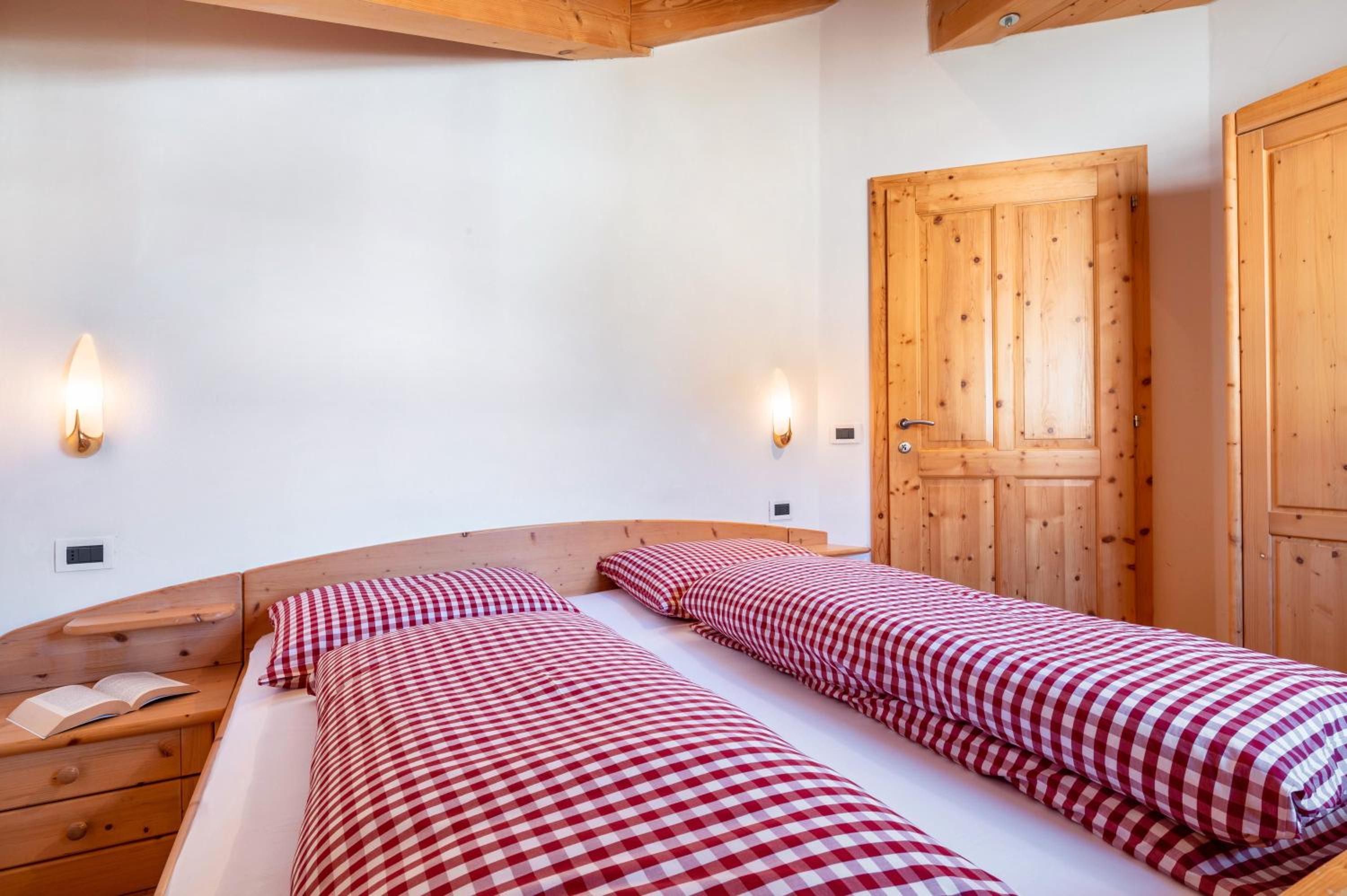 Apartments Campagnola