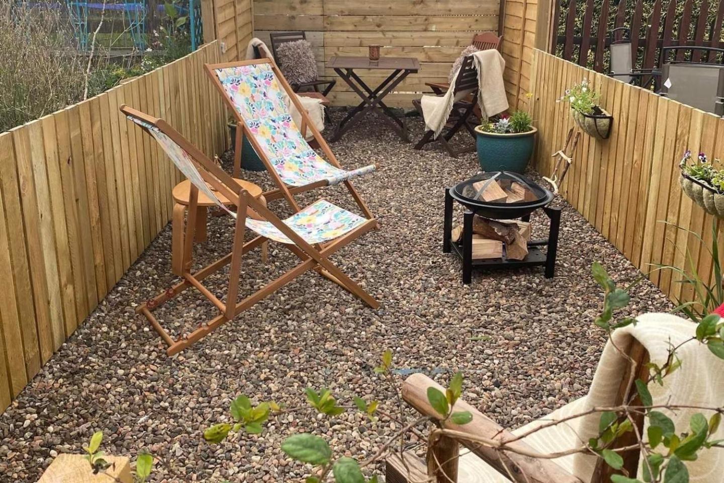 NewburghAprtment Scotland sleeps 4 FirePit Garden