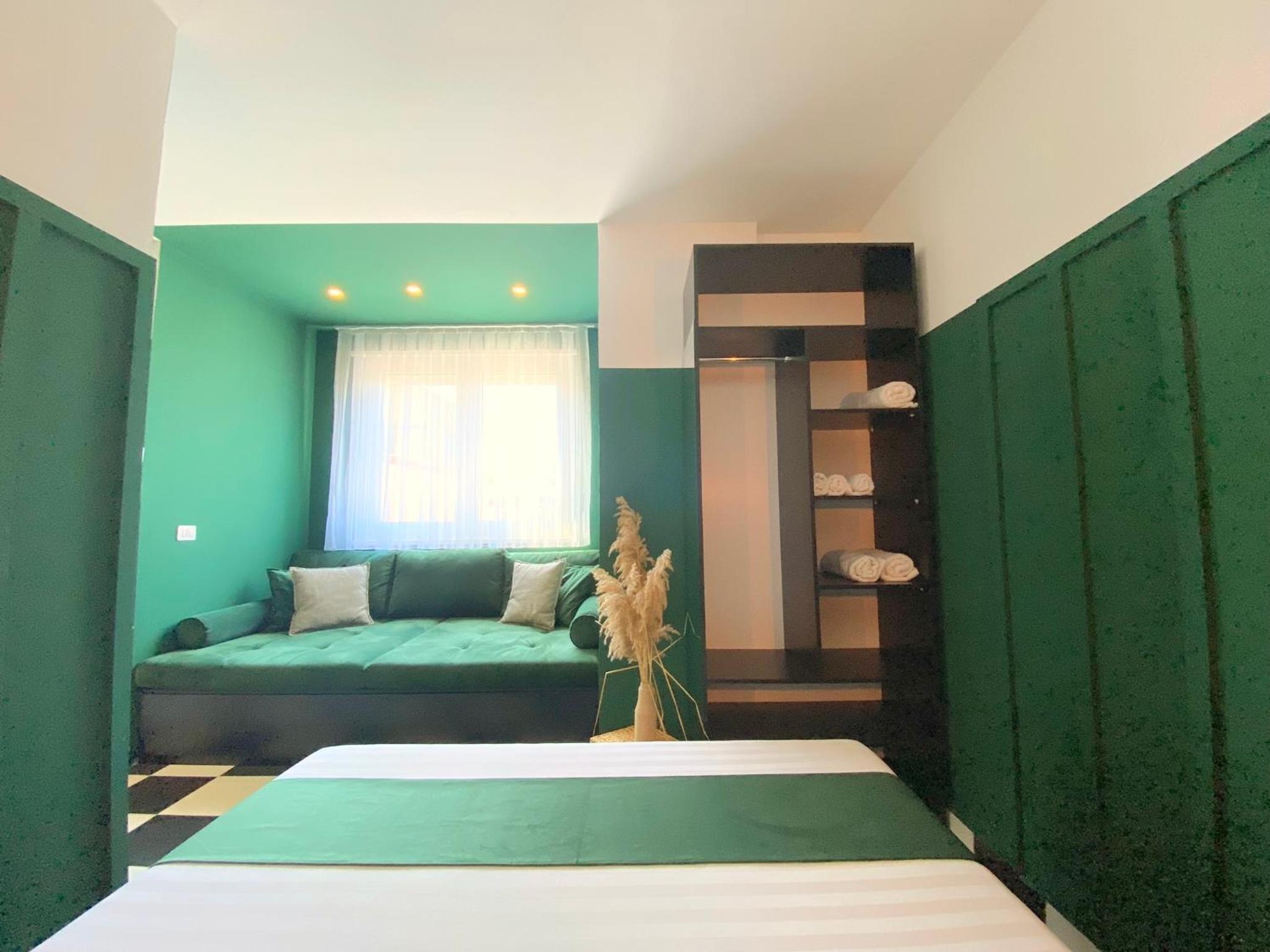 ApartHotel - Colorful by the Sea