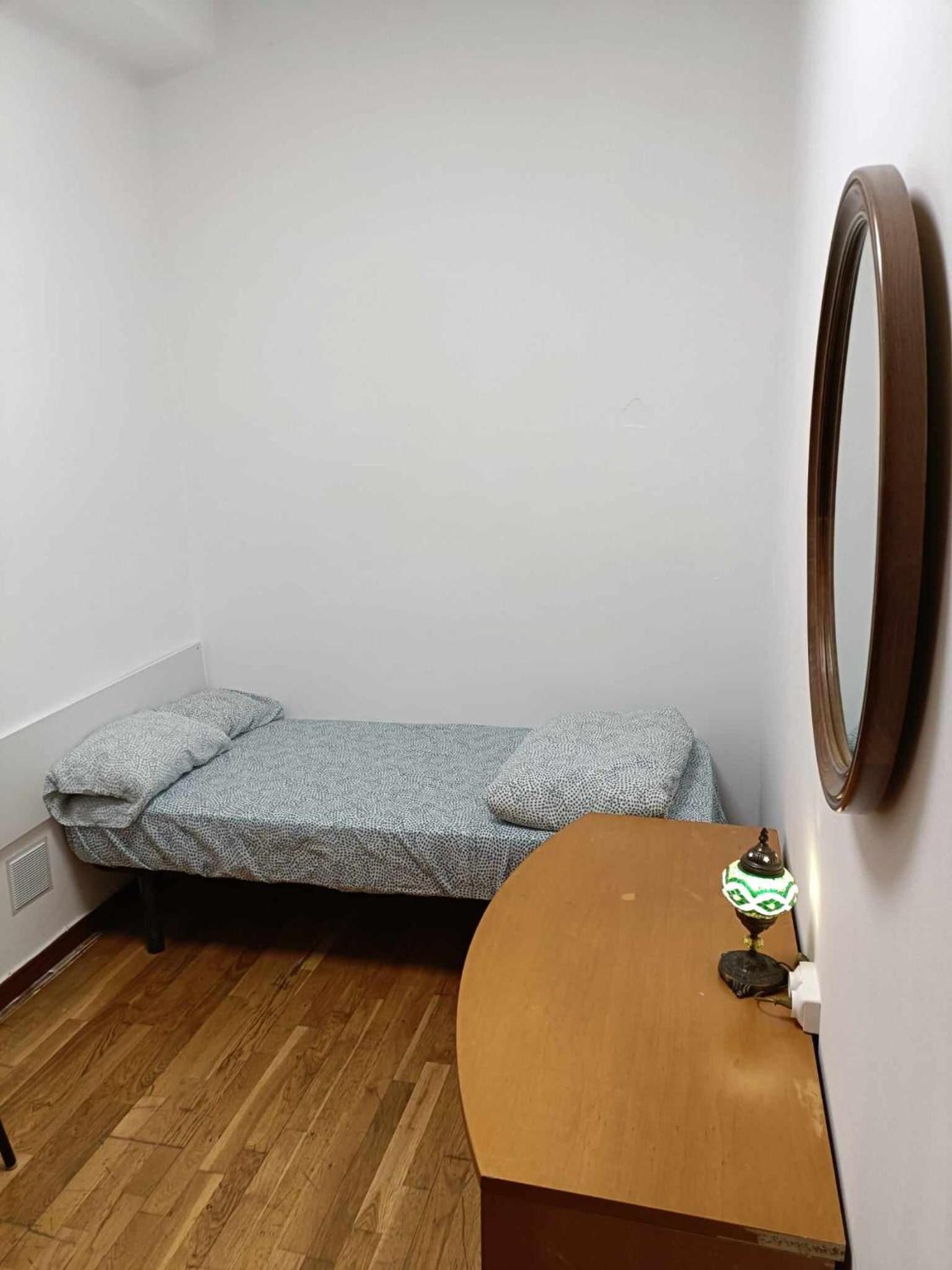 2-Habitacion del piso view 2