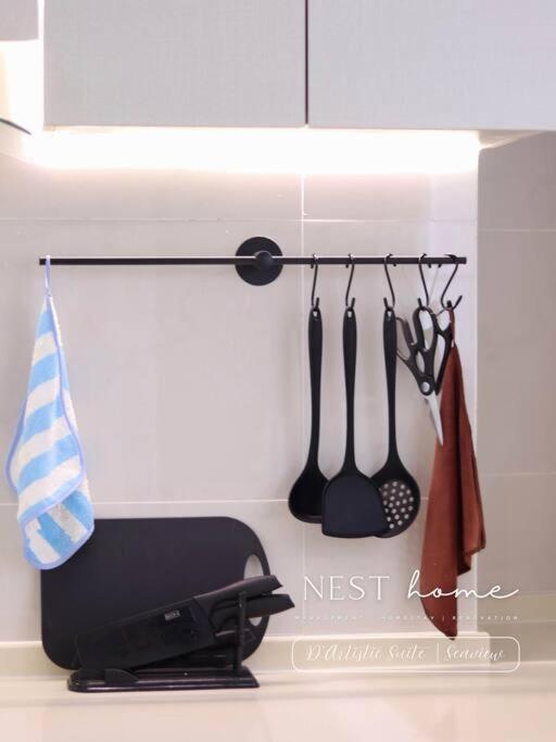 Country Garden Danga Bay Suite by Nest Home