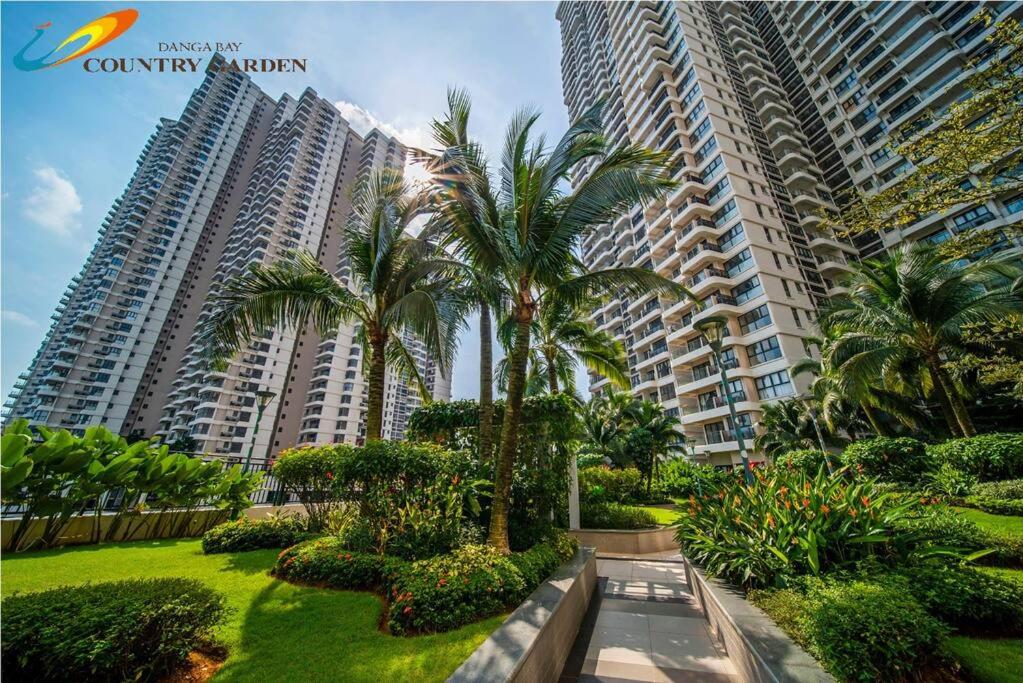Country Garden Danga Bay Suite by Nest Home