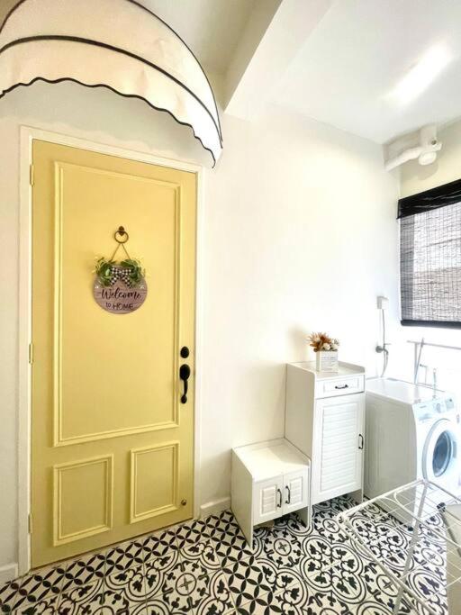 Country Garden Danga Bay Suite by Nest Home