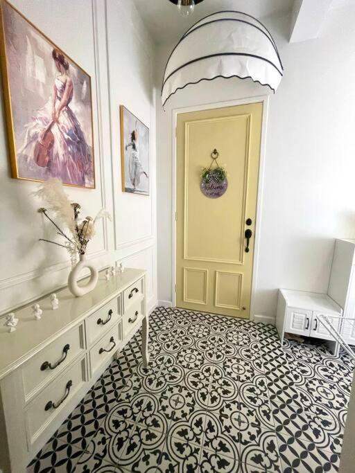 Country Garden Danga Bay Suite by Nest Home