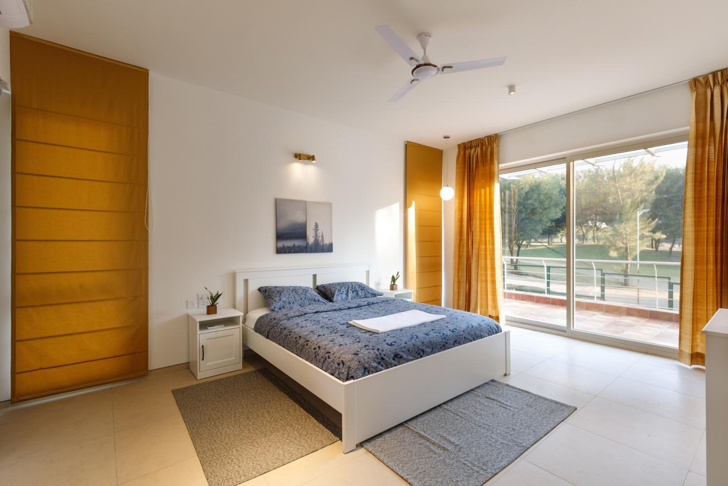Golf View Home by StayJade Luxury HugeLawn4BHK view 3