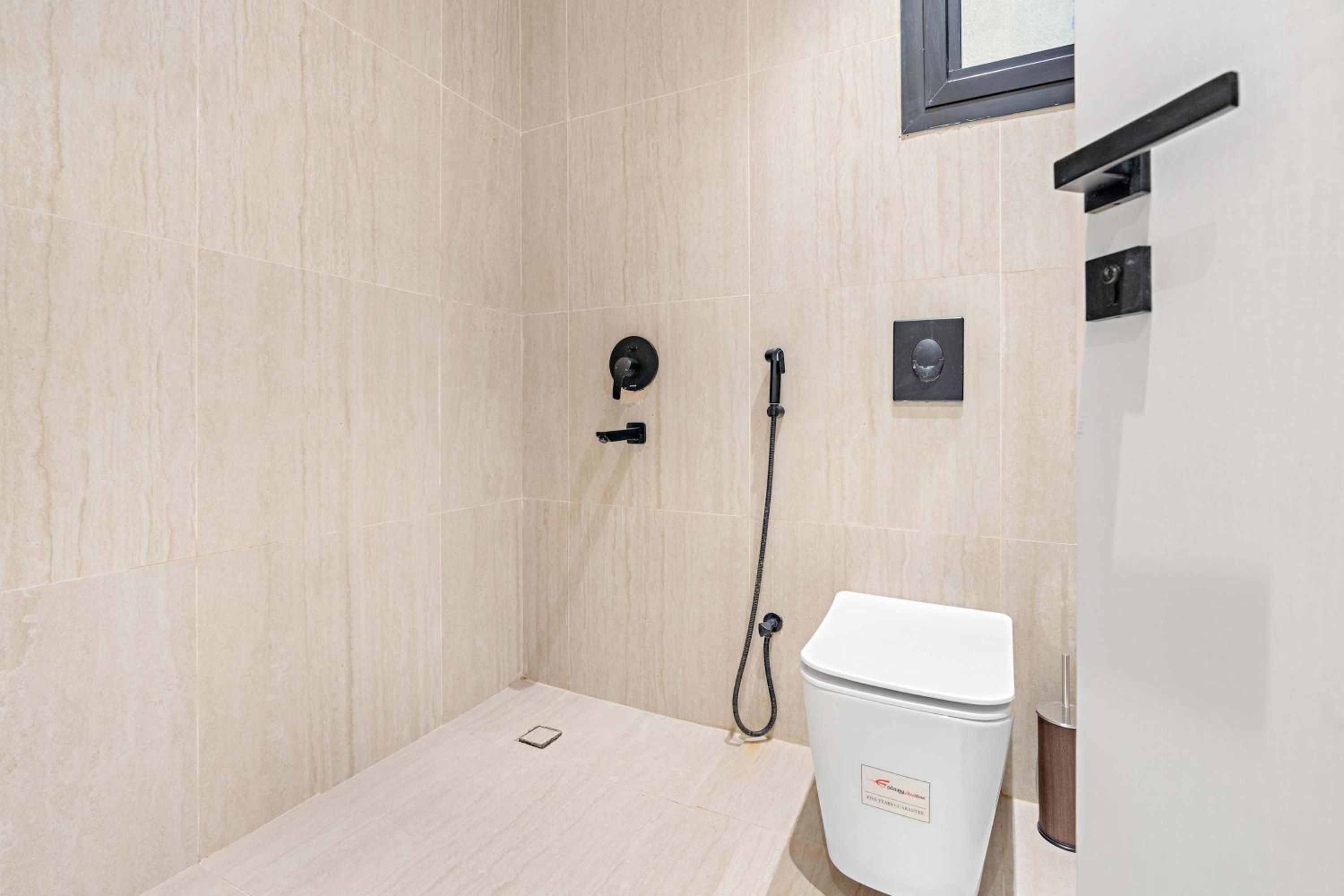 Silkhaus New & Luxury 3BDR at Al Mahmal in Quturbah