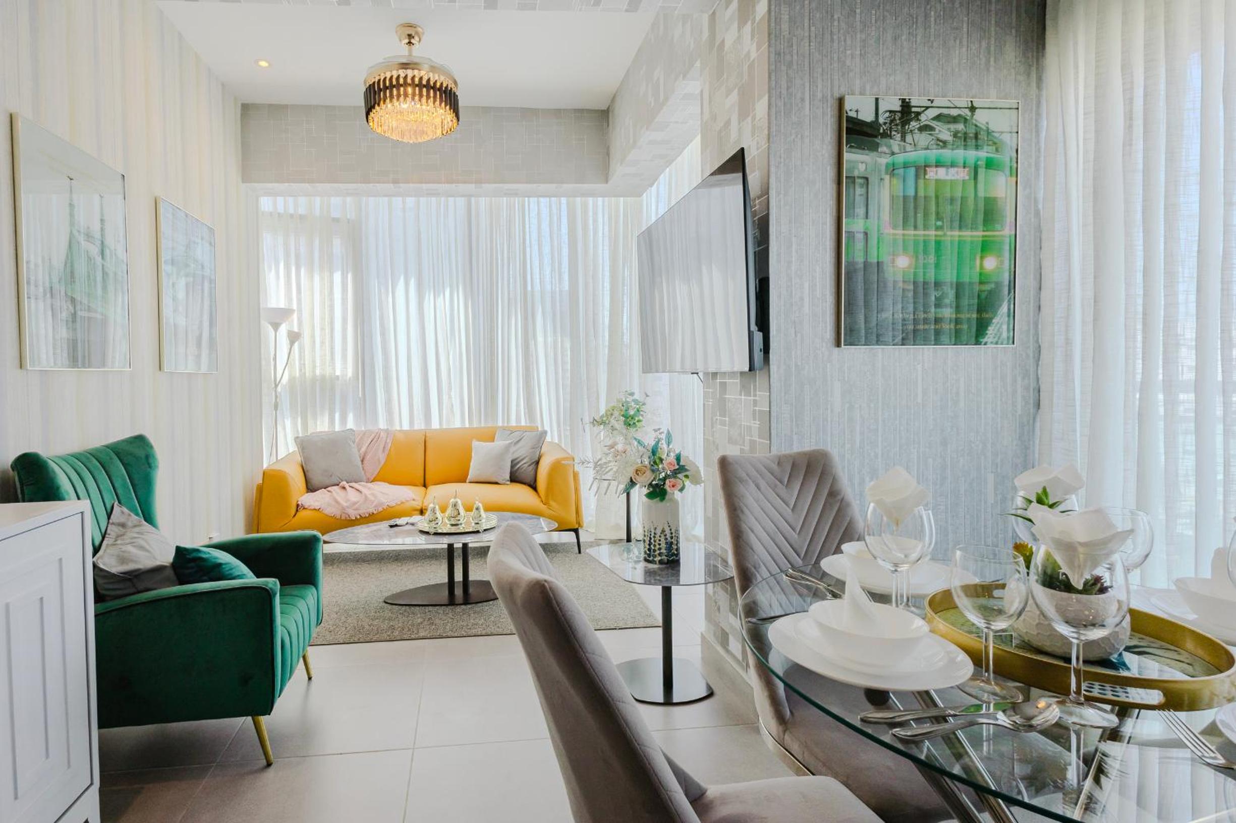 Stylish Centric Apt great View