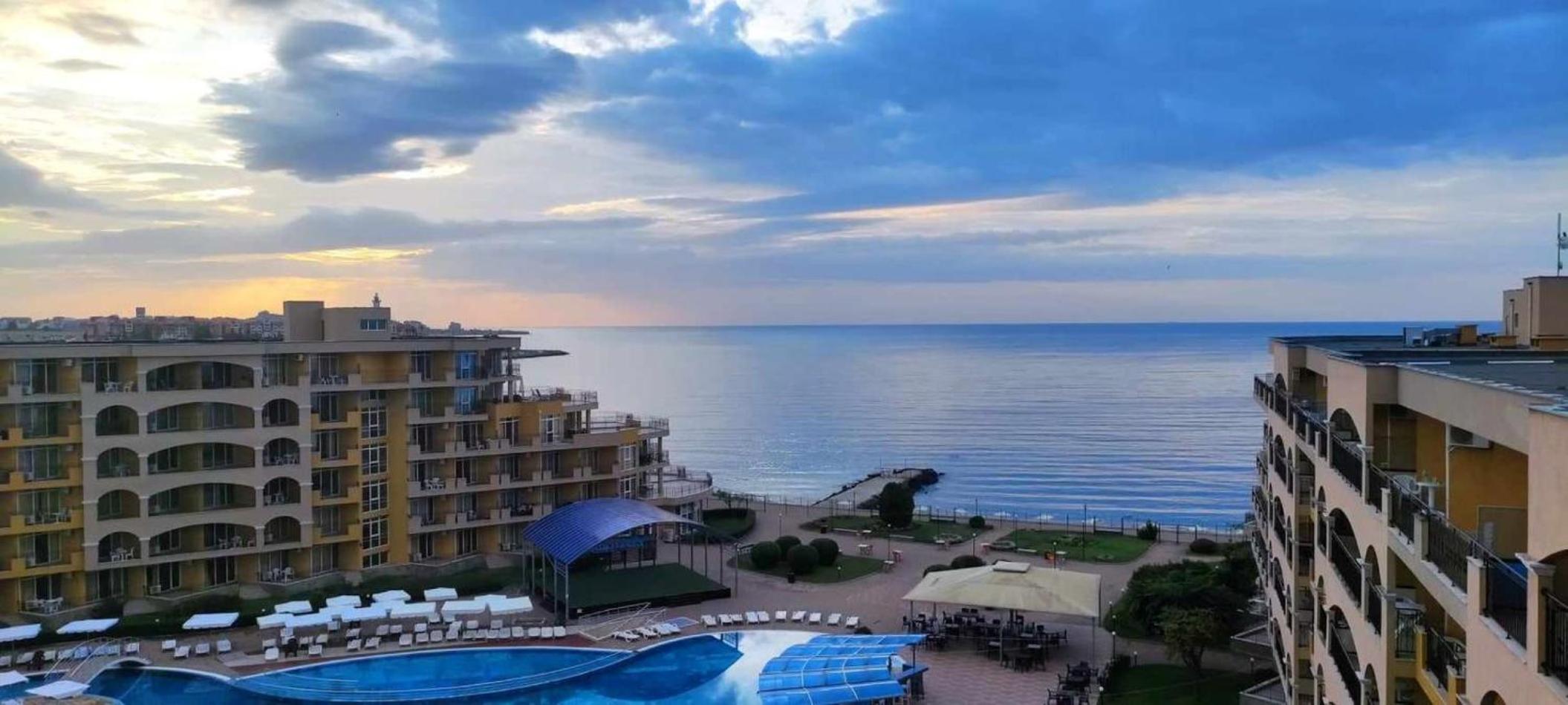 All-Year-Round Beach Haven Rooms & Apartments