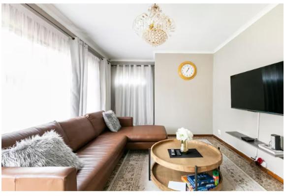 Luxury rooms in Alberton view 3