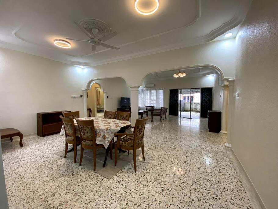 Dr NIMs Guesthouse