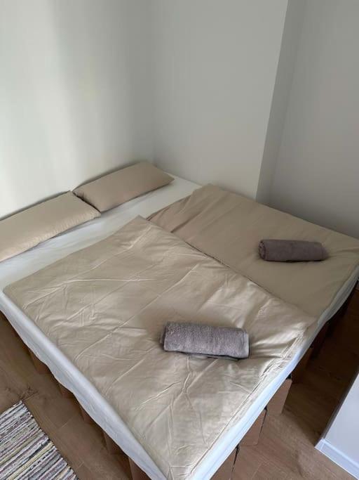 Helles Elegantes Zimmer in Berlin-Schoeneberg