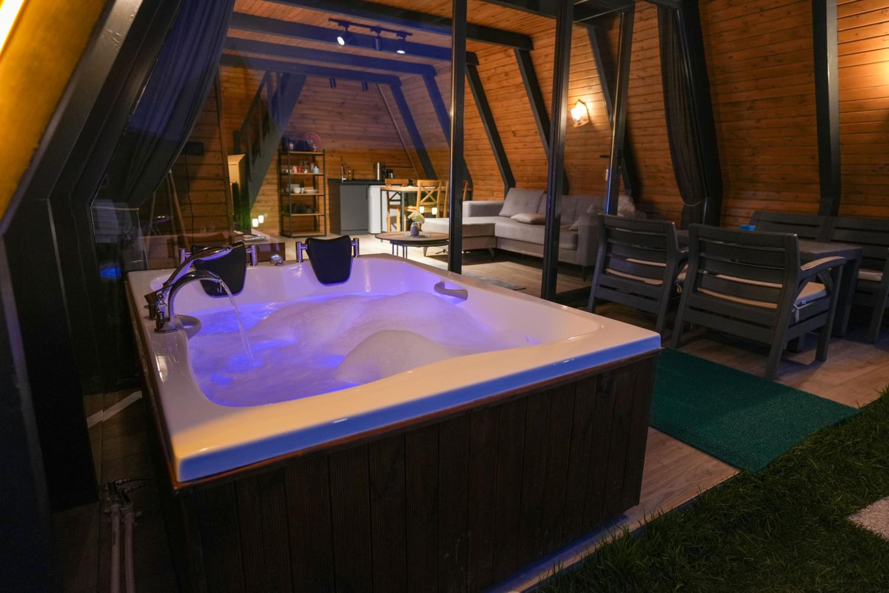 Happy Enjoy Bungalow