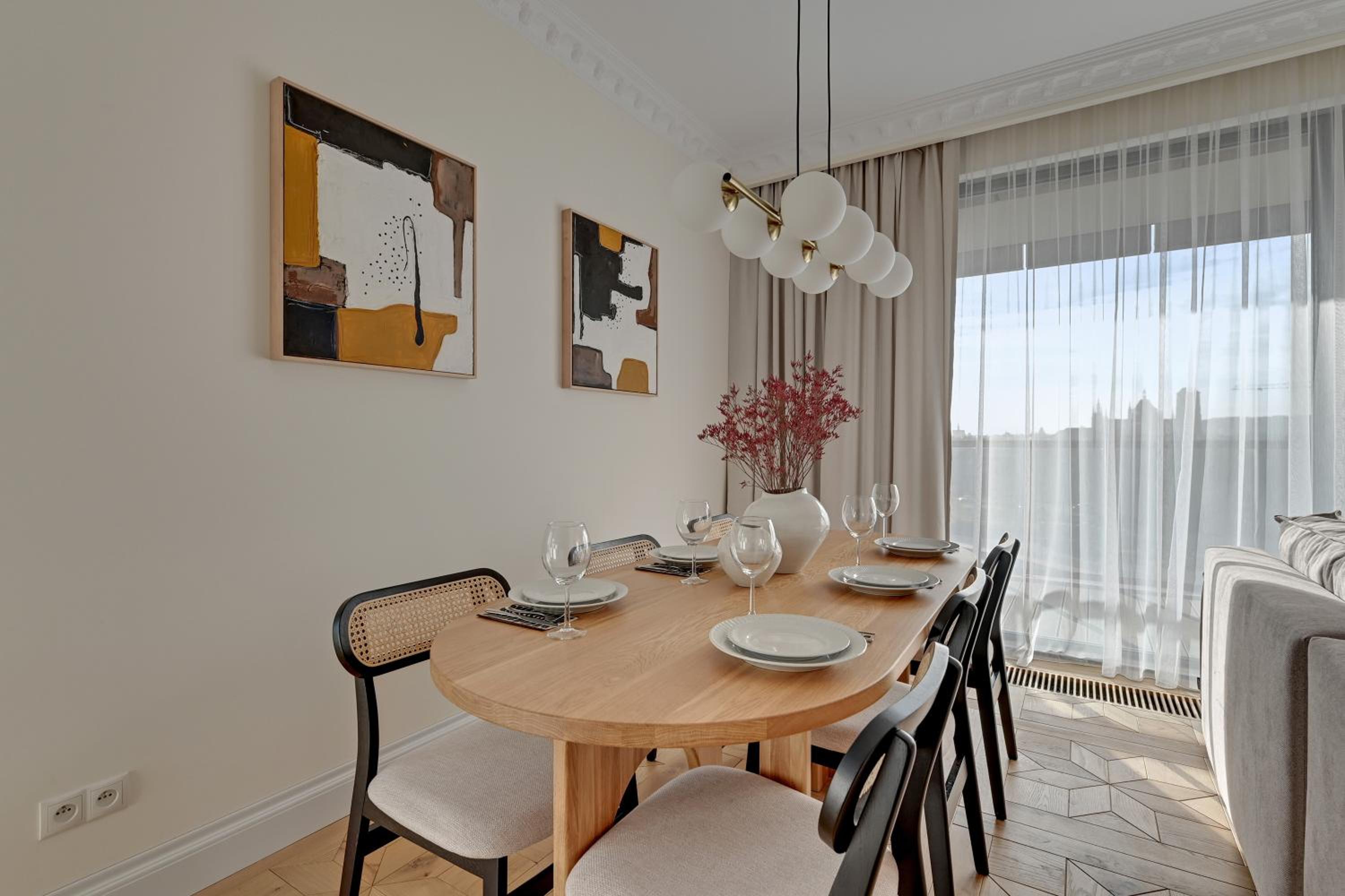 Brabank Riverside Premium Suites & Free Parking by Downtown Apartments