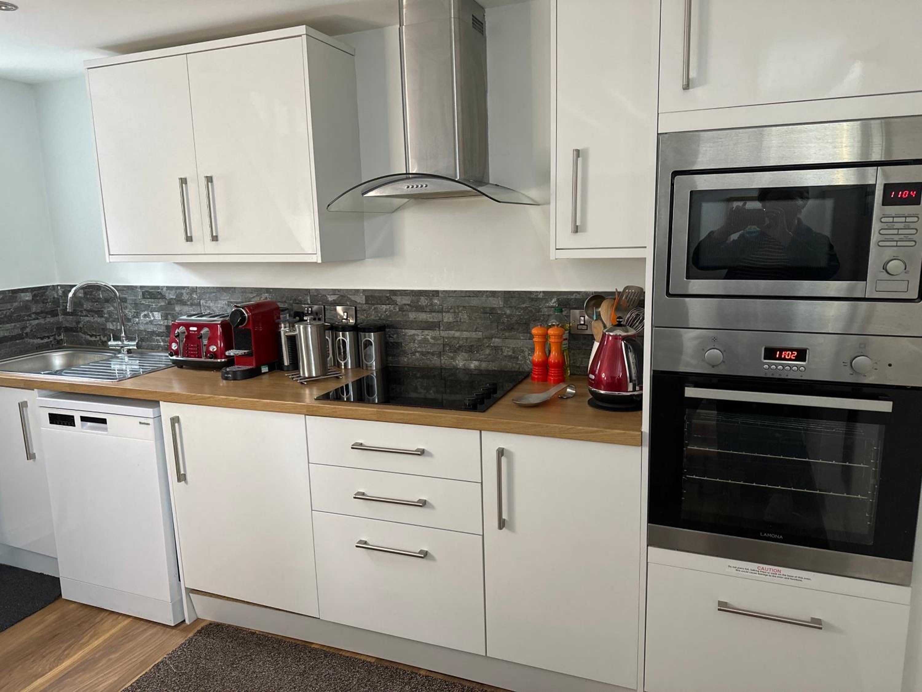 Artists Cottages Artists Loft near Hornbeam Park Free Parking