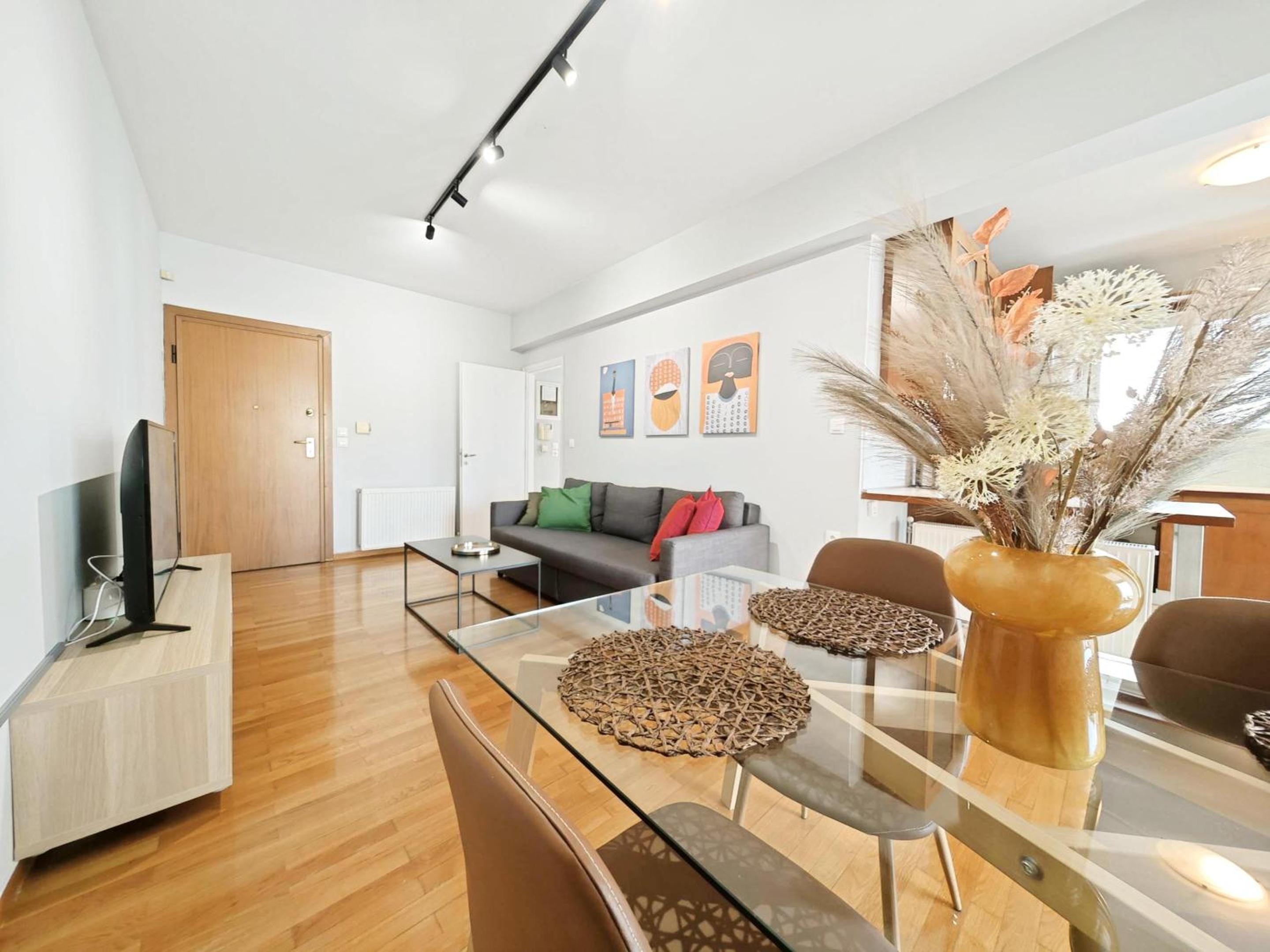 Niovis by Verde Apartments