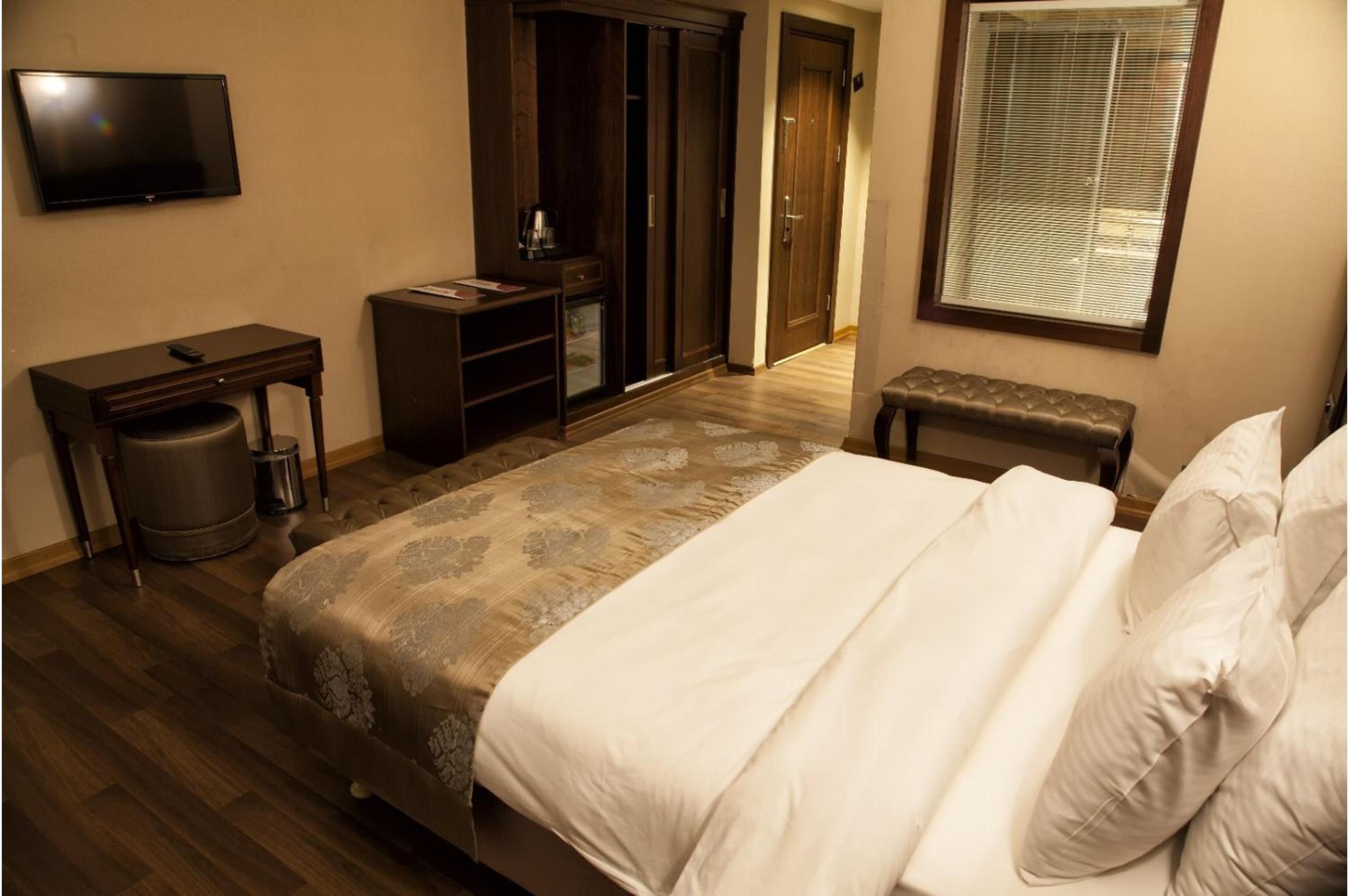 Crestium Taksim Prive & Spa - Image 8