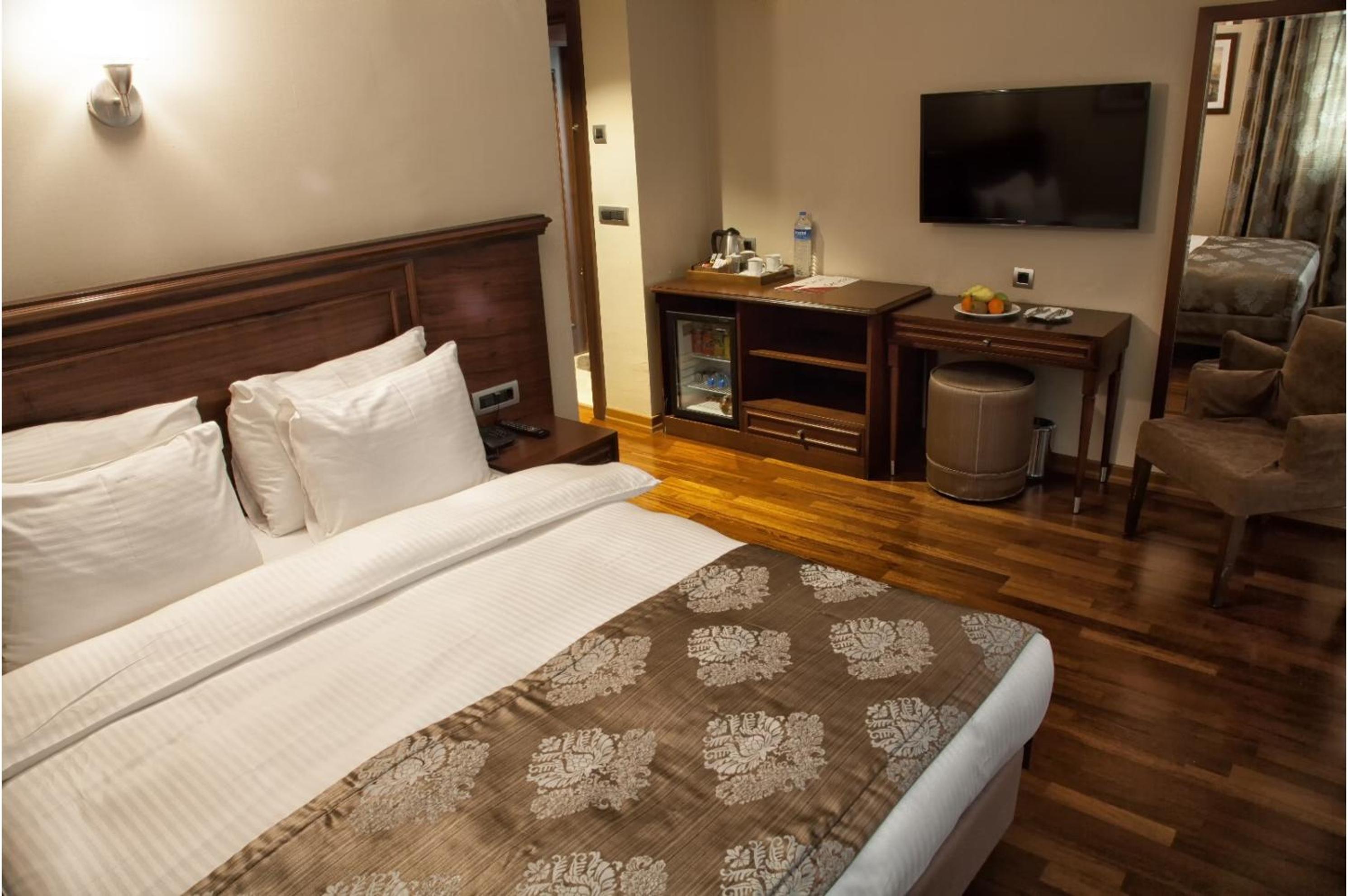 Crestium Taksim Prive & Spa - Image 10