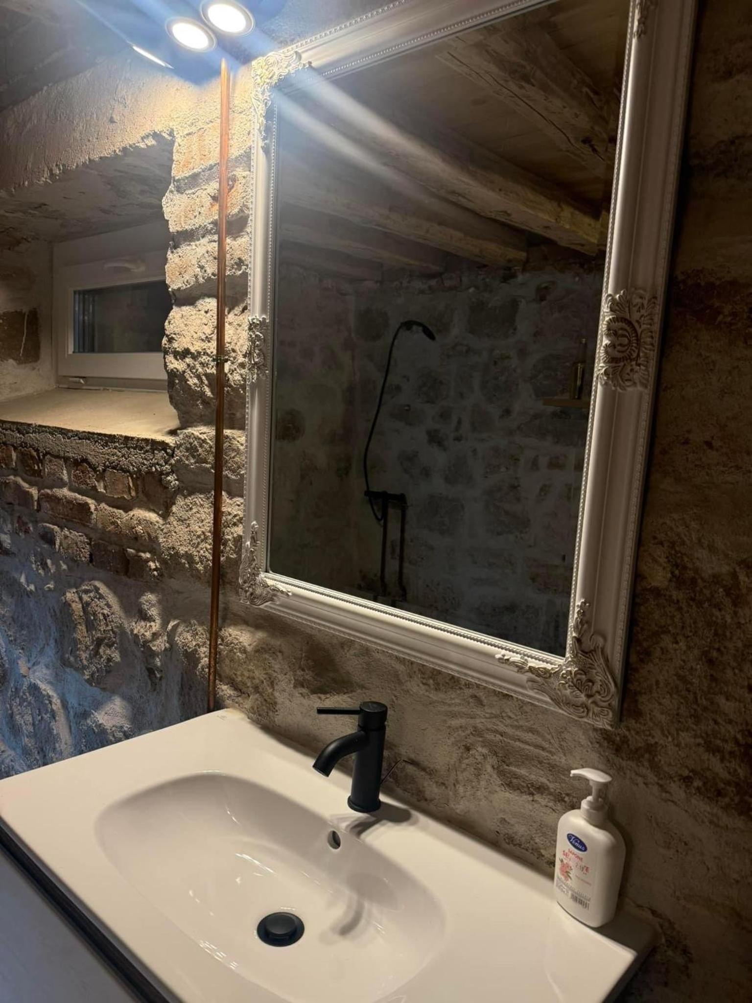 Villa The Old School Plana with Hot Pool & SPA by BookVillaBG