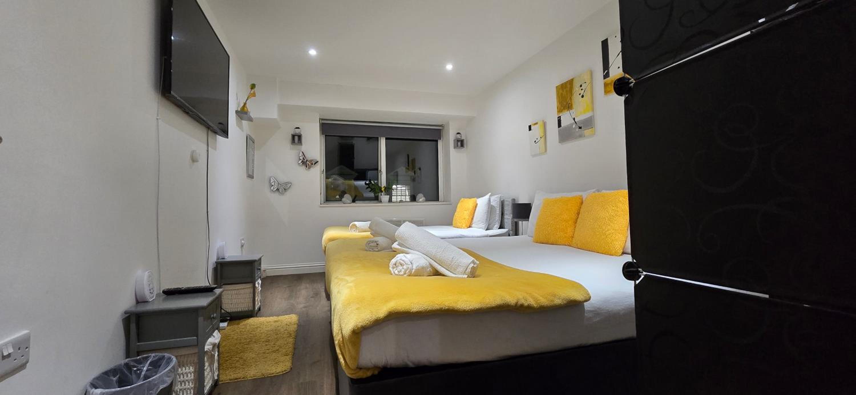 Ws Apartments - Luxury 1 bed in Watford Central view 2