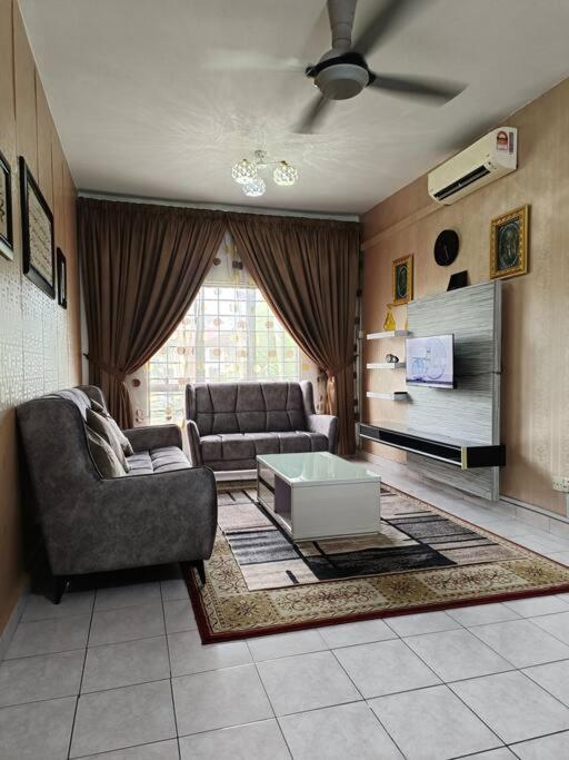 D'Eshan Homestay, Bukit Jelutong Shah Alam photo 1