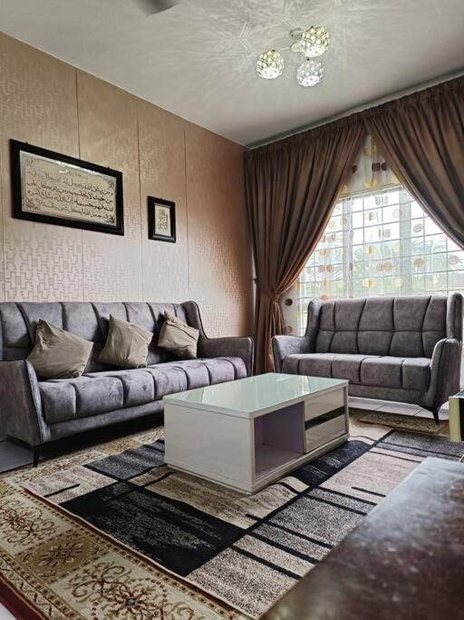 D'Eshan Homestay, Bukit Jelutong Shah Alam photo 2