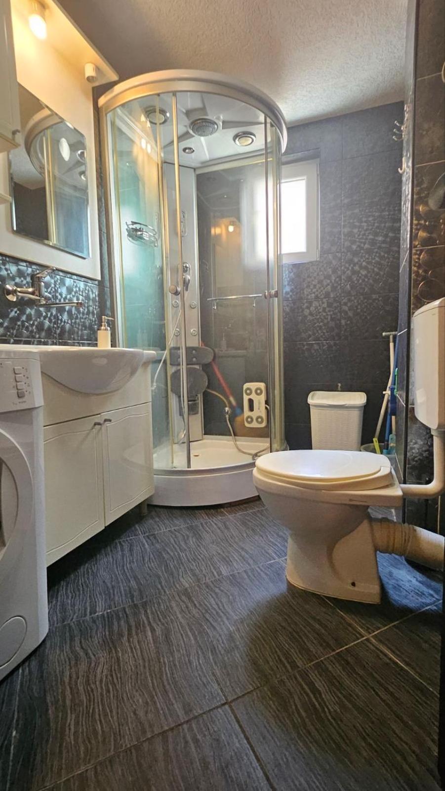 Bulevar Two bedroom apartment Budva view 4