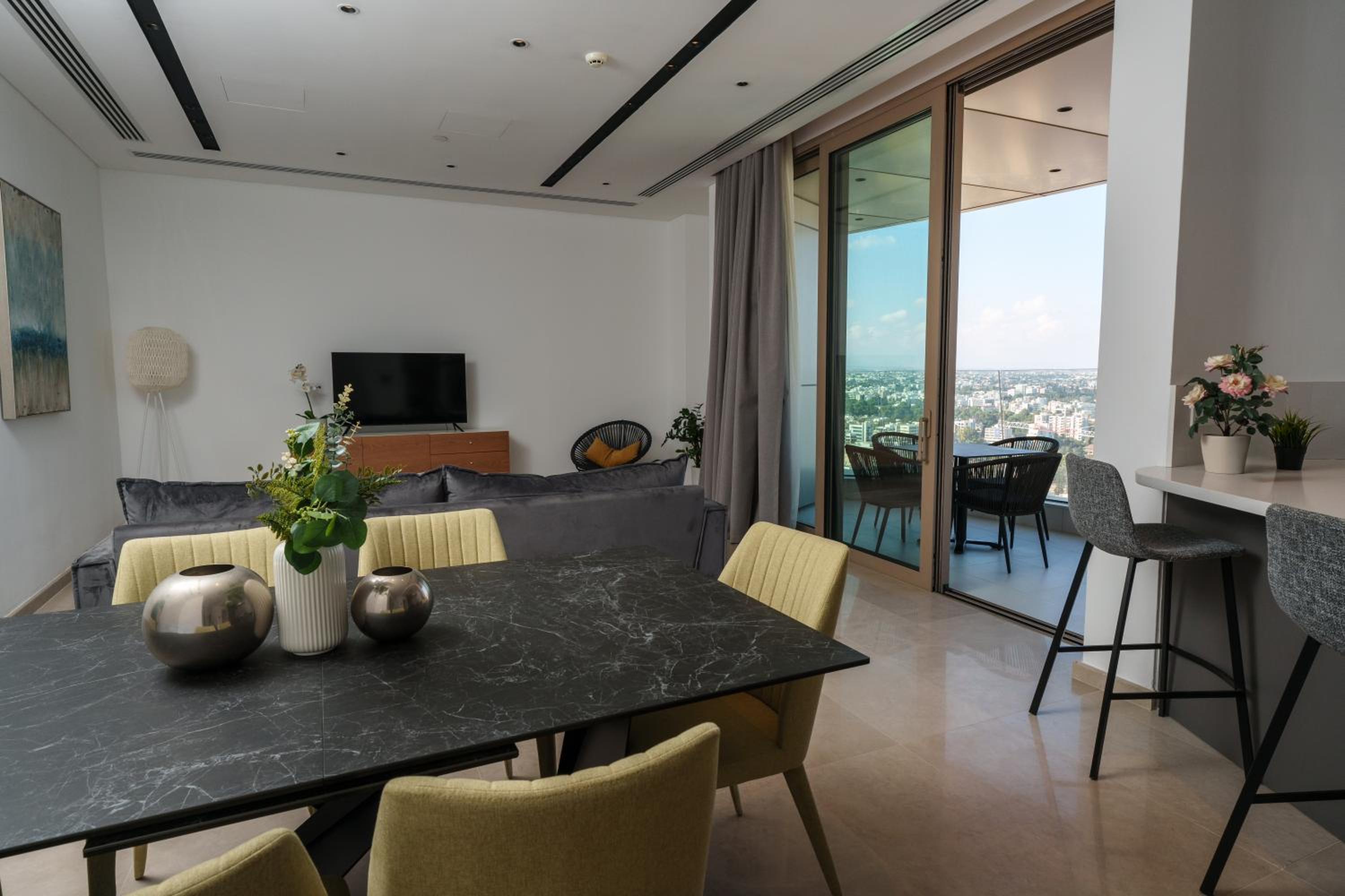 360 Sky Residence, Gym & Pool - 26th Floor