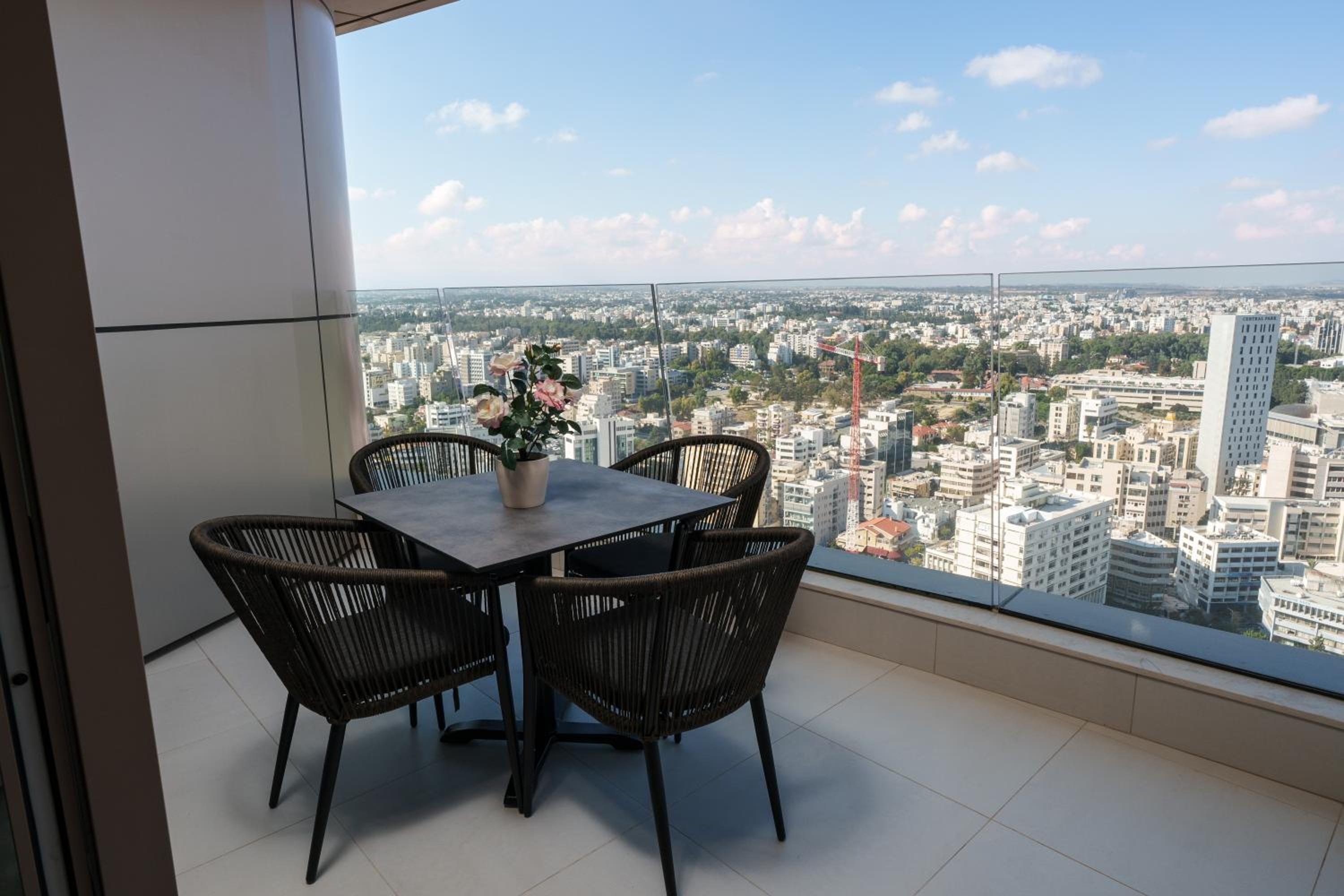 360 Sky Residence, Gym & Pool - 26th Floor