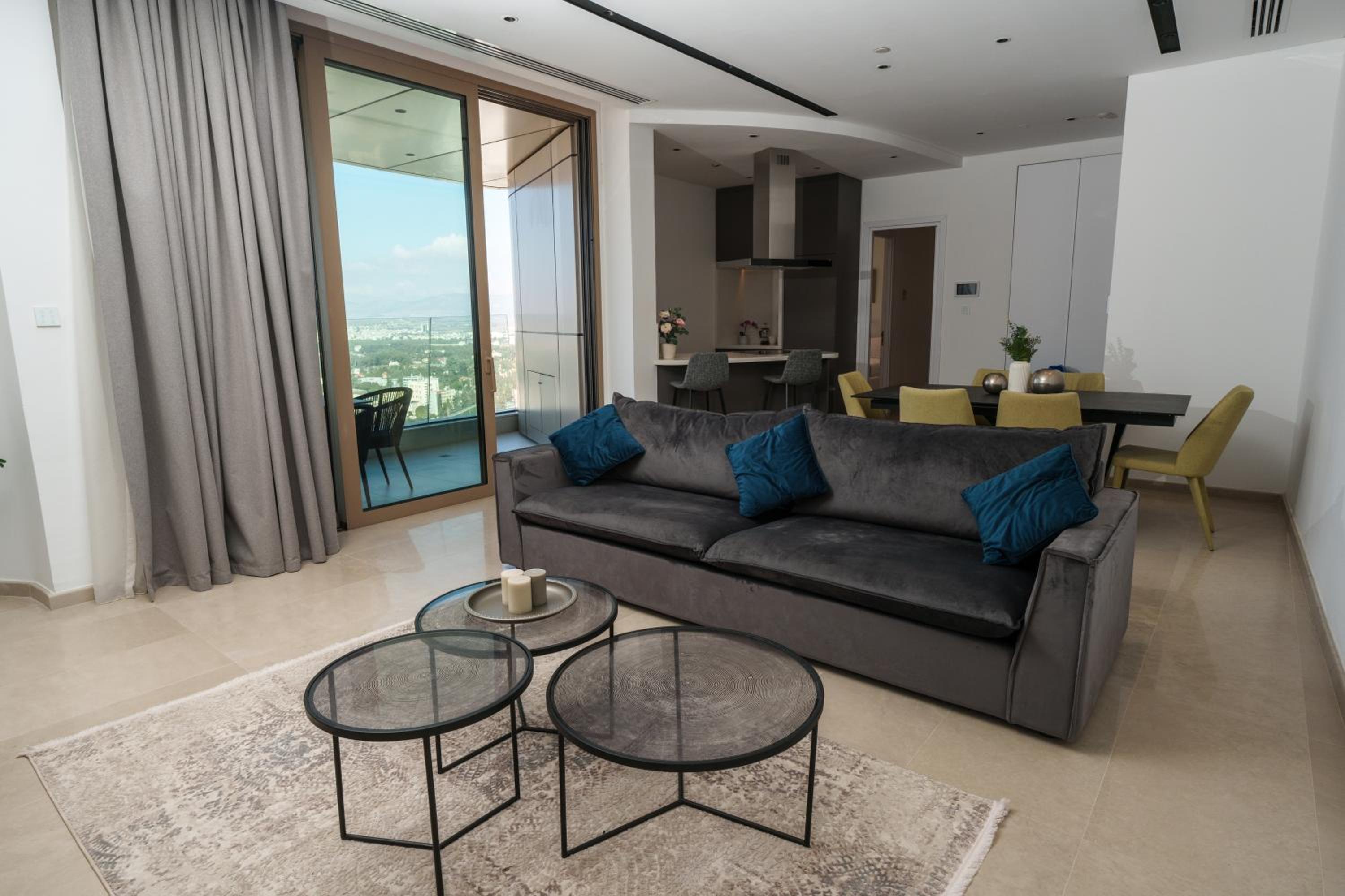 360 Sky Residence, Gym & Pool - 26th Floor