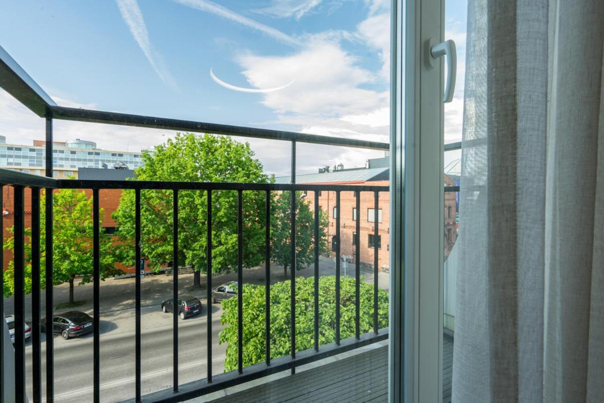 Elias Apartments