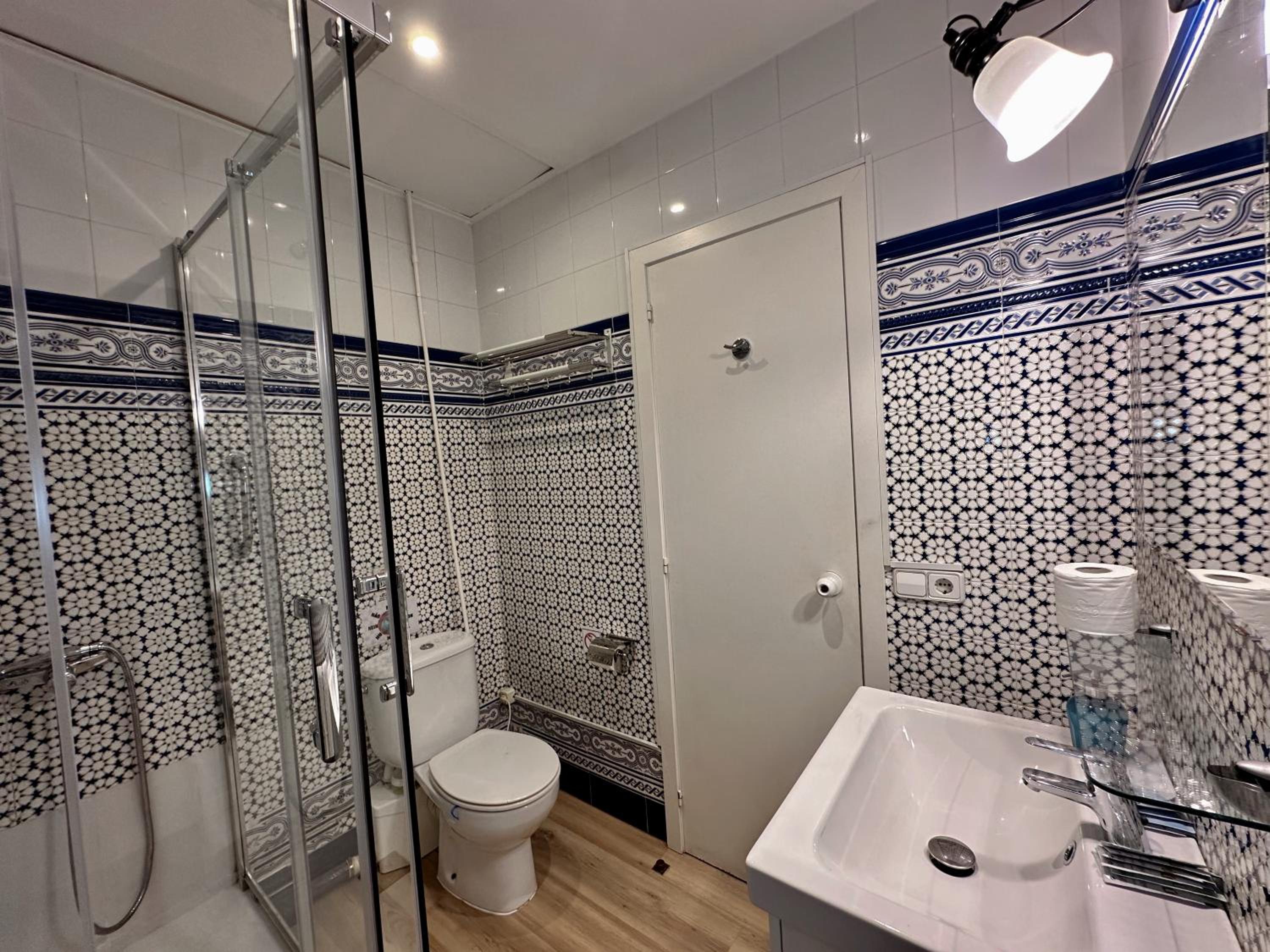 Casa Consell Gran Via, Guest House