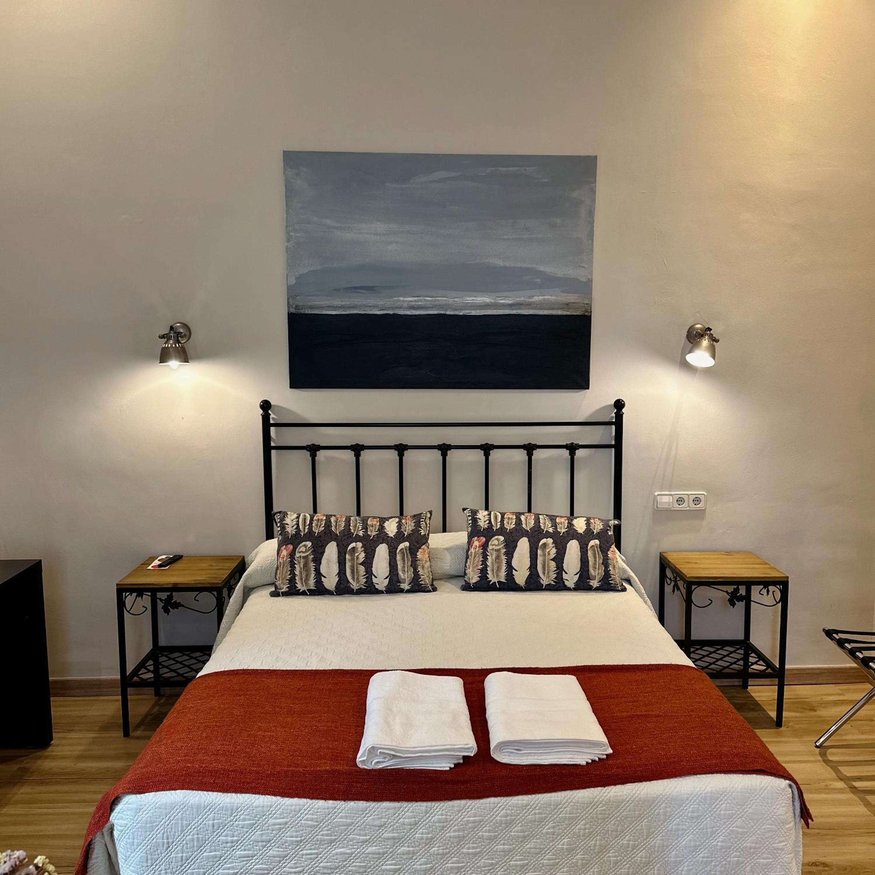 Casa Consell Gran Via, Guest House
