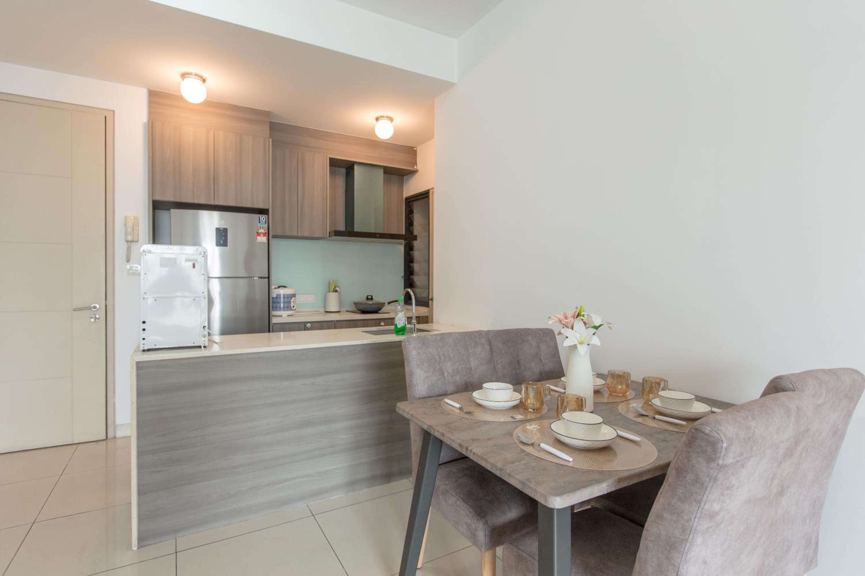 V Residence at Sunway Velocity by MY TRIP & MY STAY