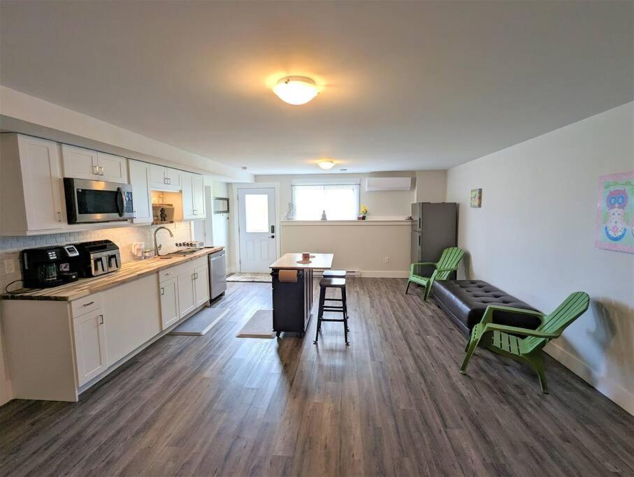 New & Bright unit in Beautiful Quispamsis