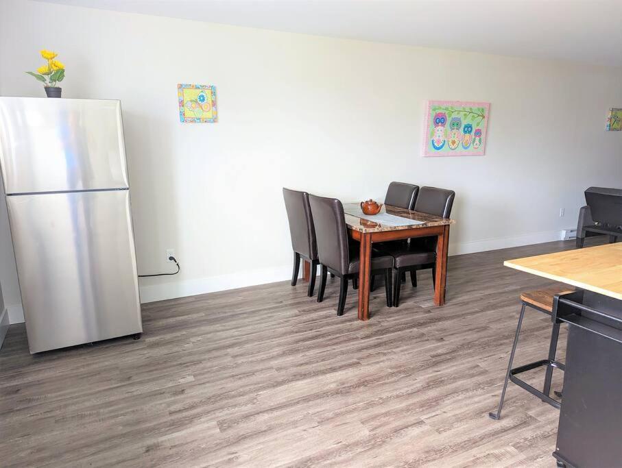 New & Bright unit in Beautiful Quispamsis