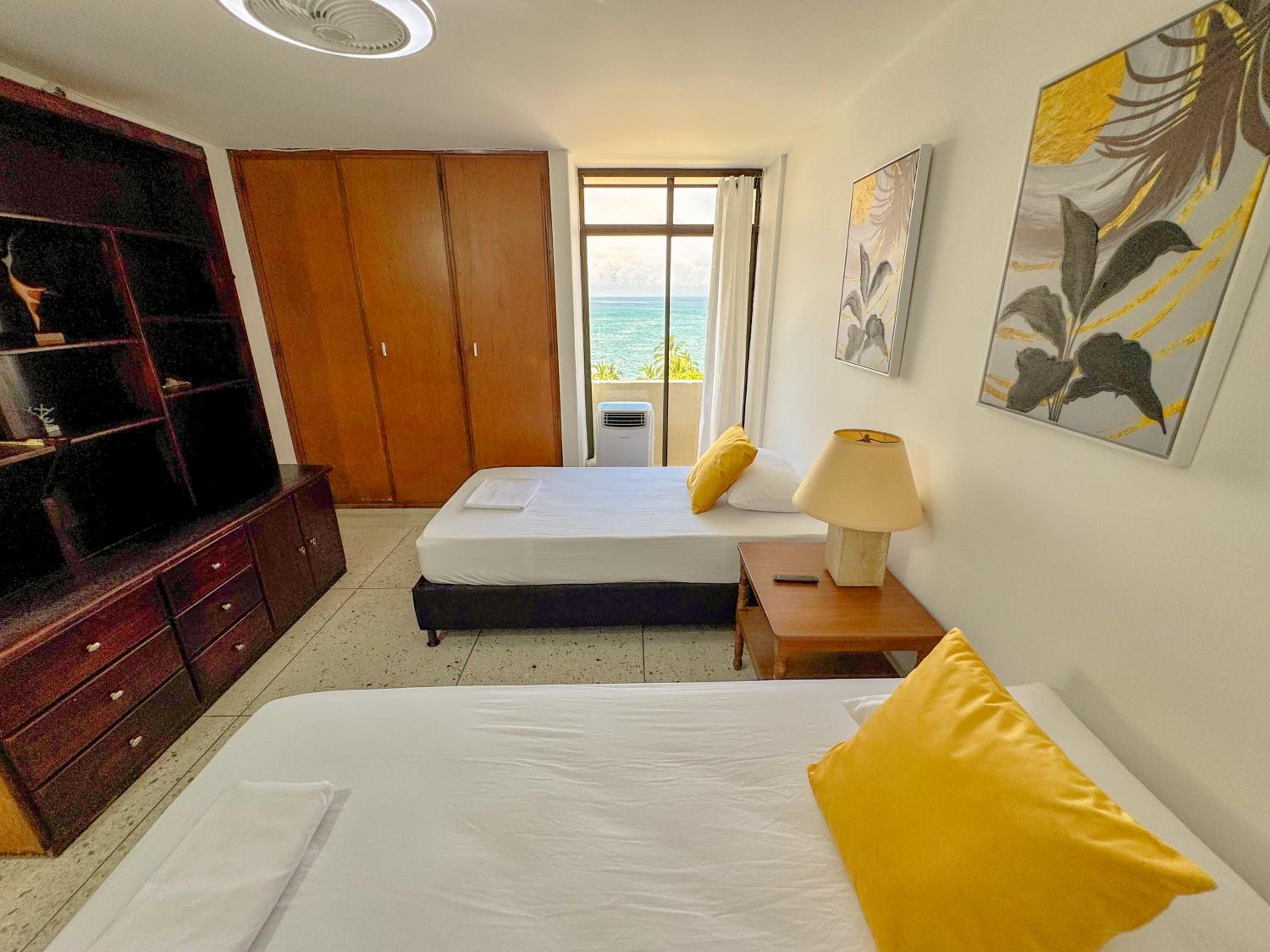 Apartamentos con vista al mar Rodamar, Bedviajes
