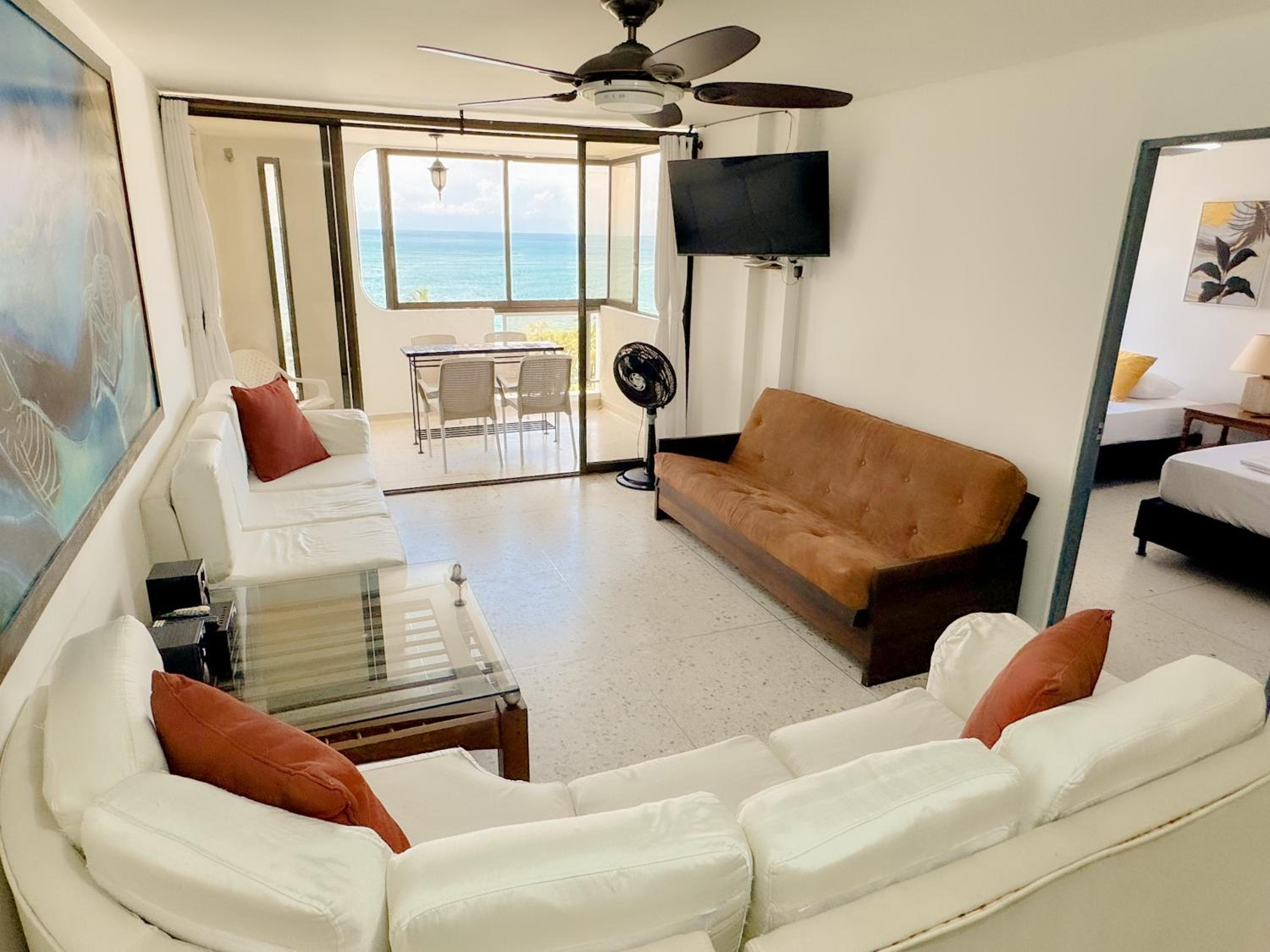 Apartamentos con vista al mar Rodamar, Bedviajes