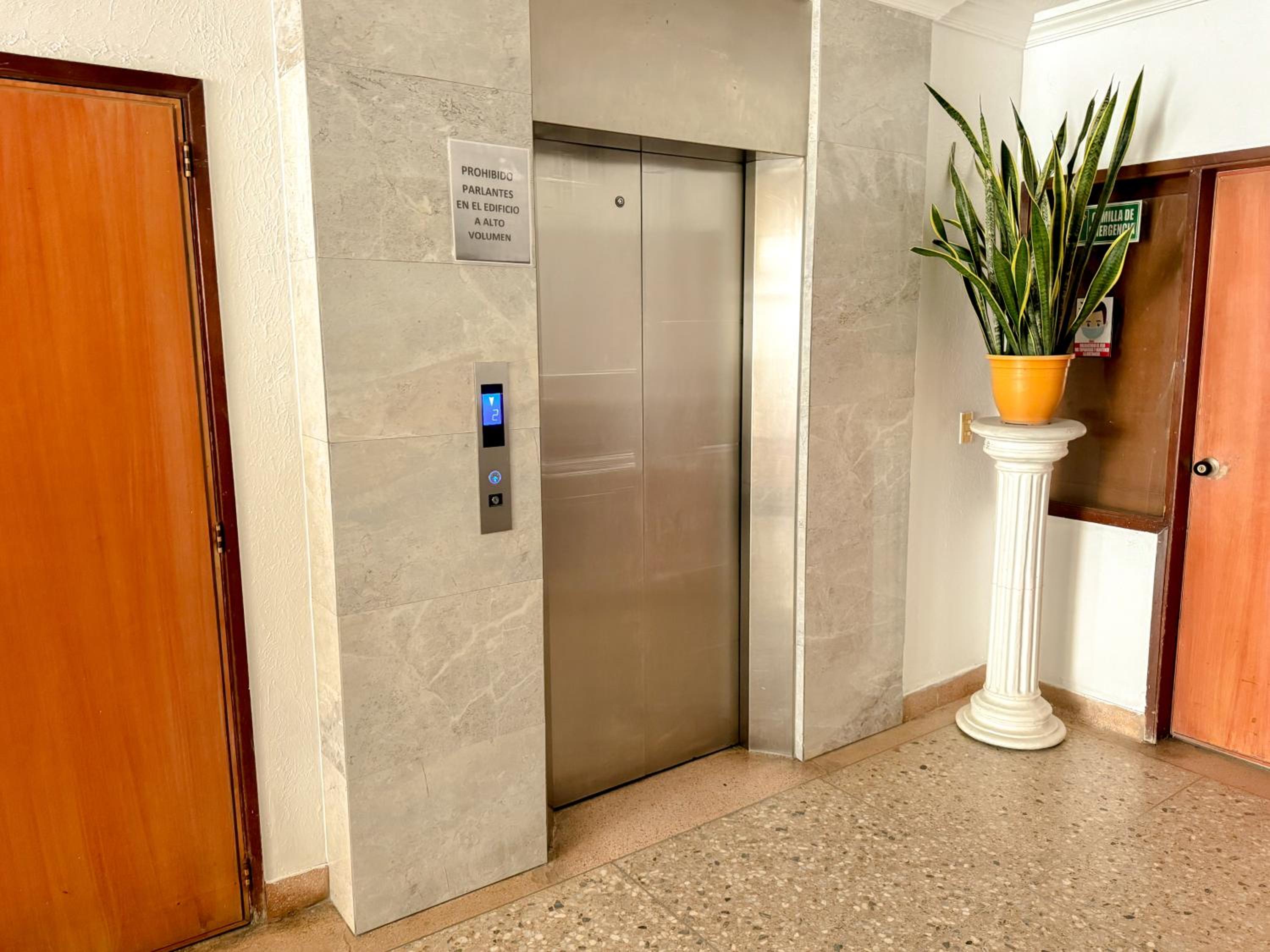 Apartamentos con vista al mar Rodamar, Bedviajes